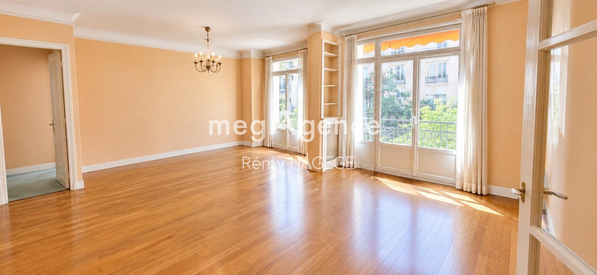 Appartement 4 pièces 103 m² · à Paris 20e Arrondissement · 103 m² · 980 000 €