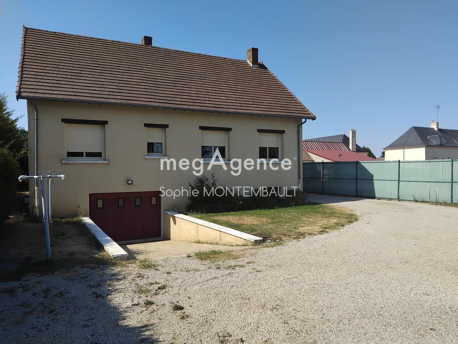 Maison 5 pièces 125 m² · à Dangeul · 125 m² · 210 000 €