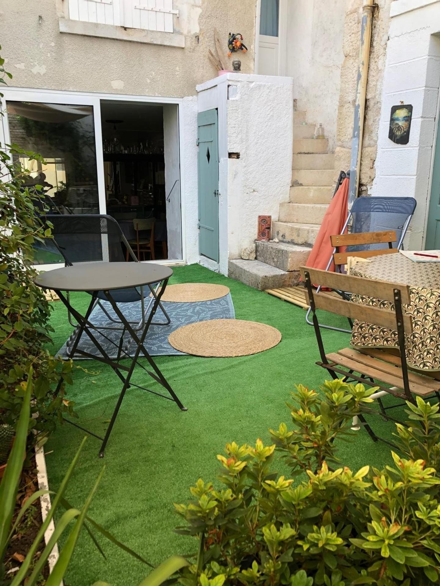 Maison 6 pièces 156 m² · à Saint-Savin · 156 m² · 112 000 €