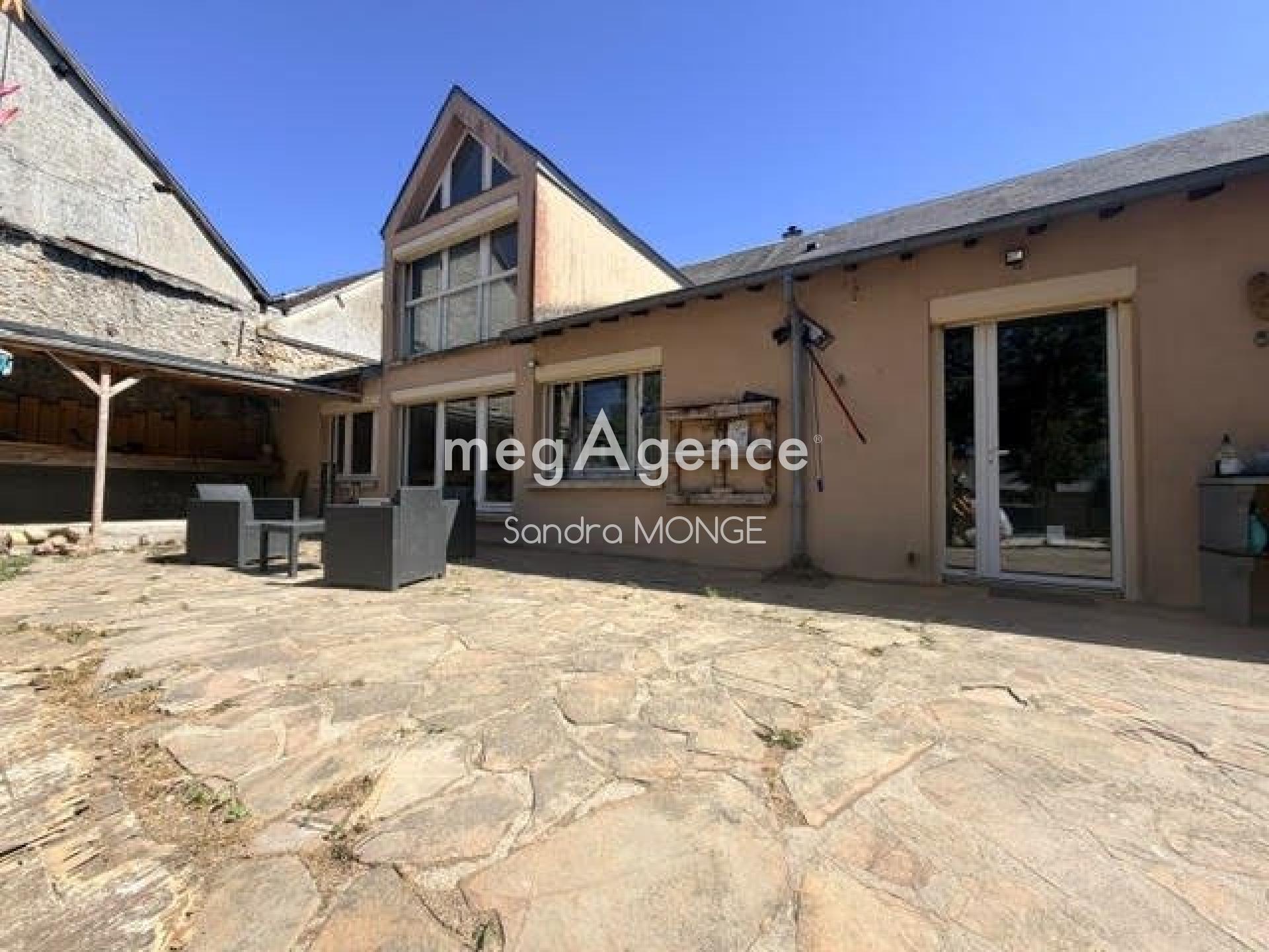 Maison 6 pièces 185 m² · à Auneau-Bleury-Saint-Symphorien · 185 m² · 297 000 €