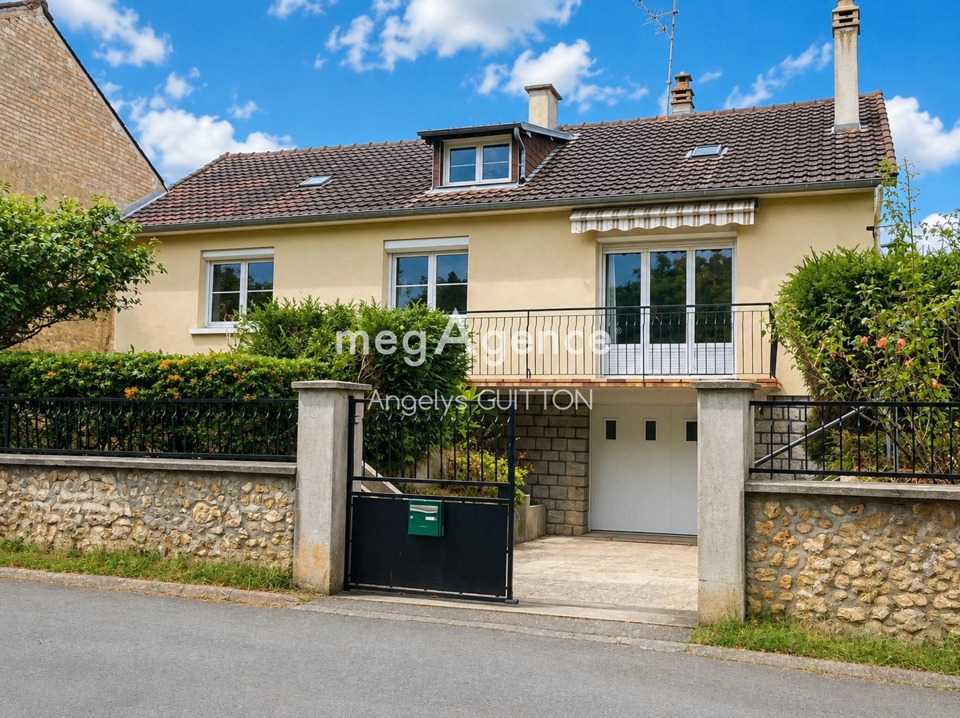 Maison 5 pièces 110 m² · à Beaumont-sur-Sarthe · 110 m² · 156 000 €