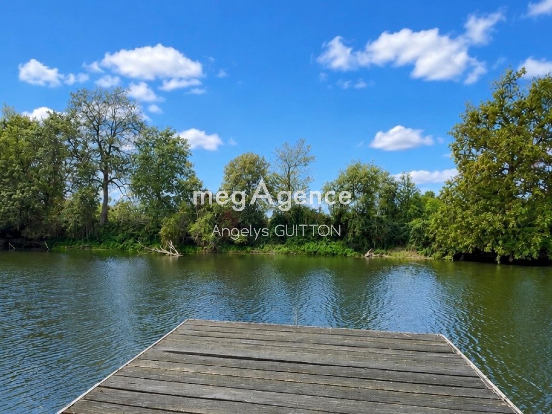 Maison 1 pièce 19 m² · à La Guierche · 19 m² · 34 000 €