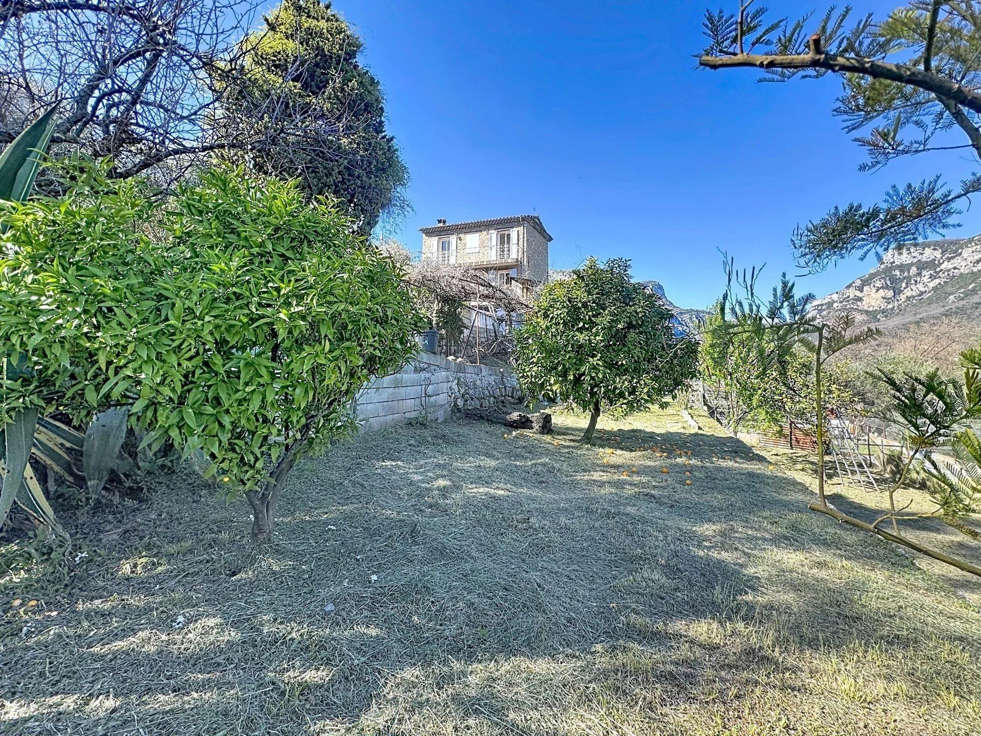 Maison 7 pièces 148 m² · à Chateauneuf-Grasse · 148 m² · 660 000 €