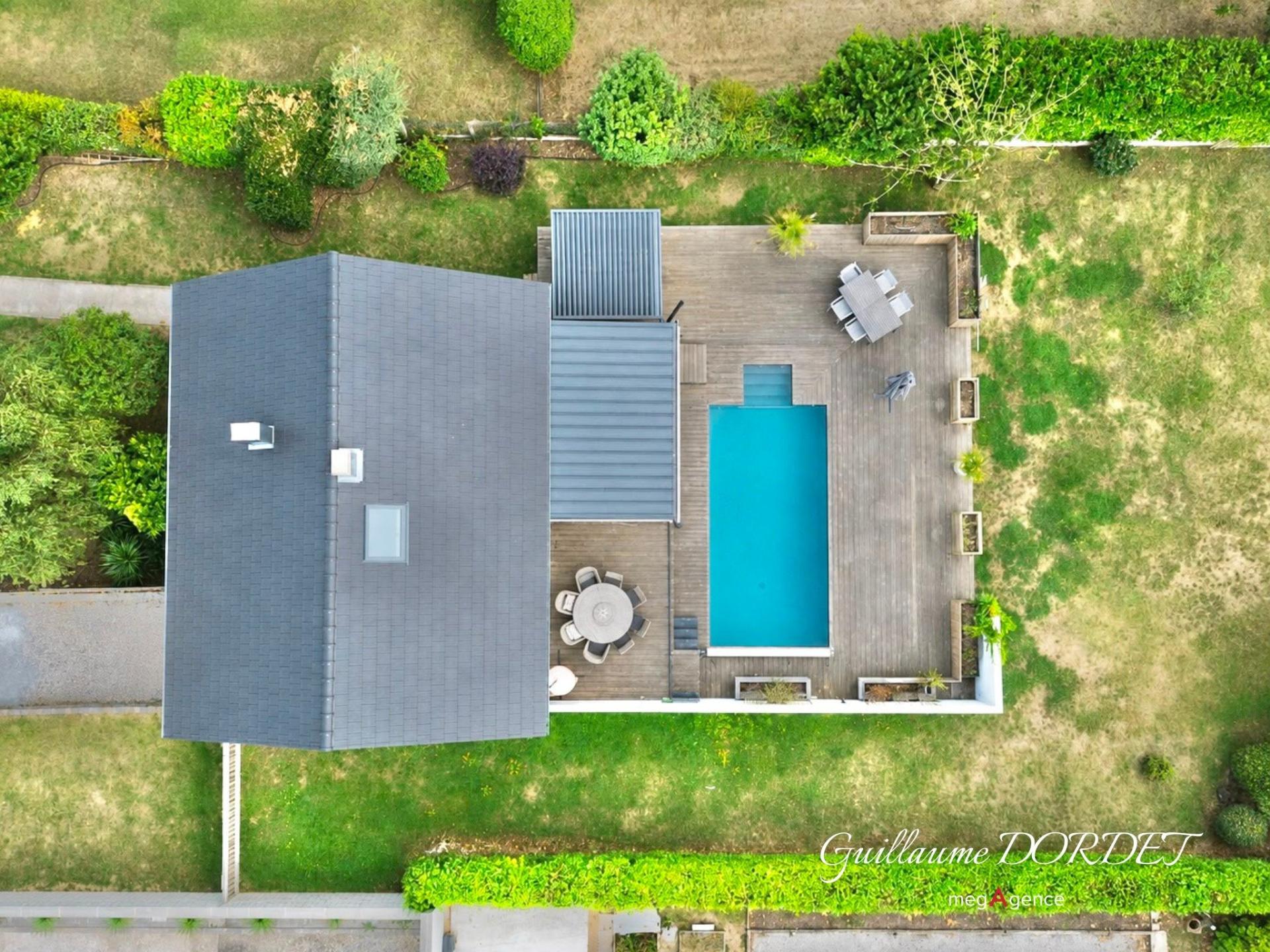 Miniature photo - 3 / 20