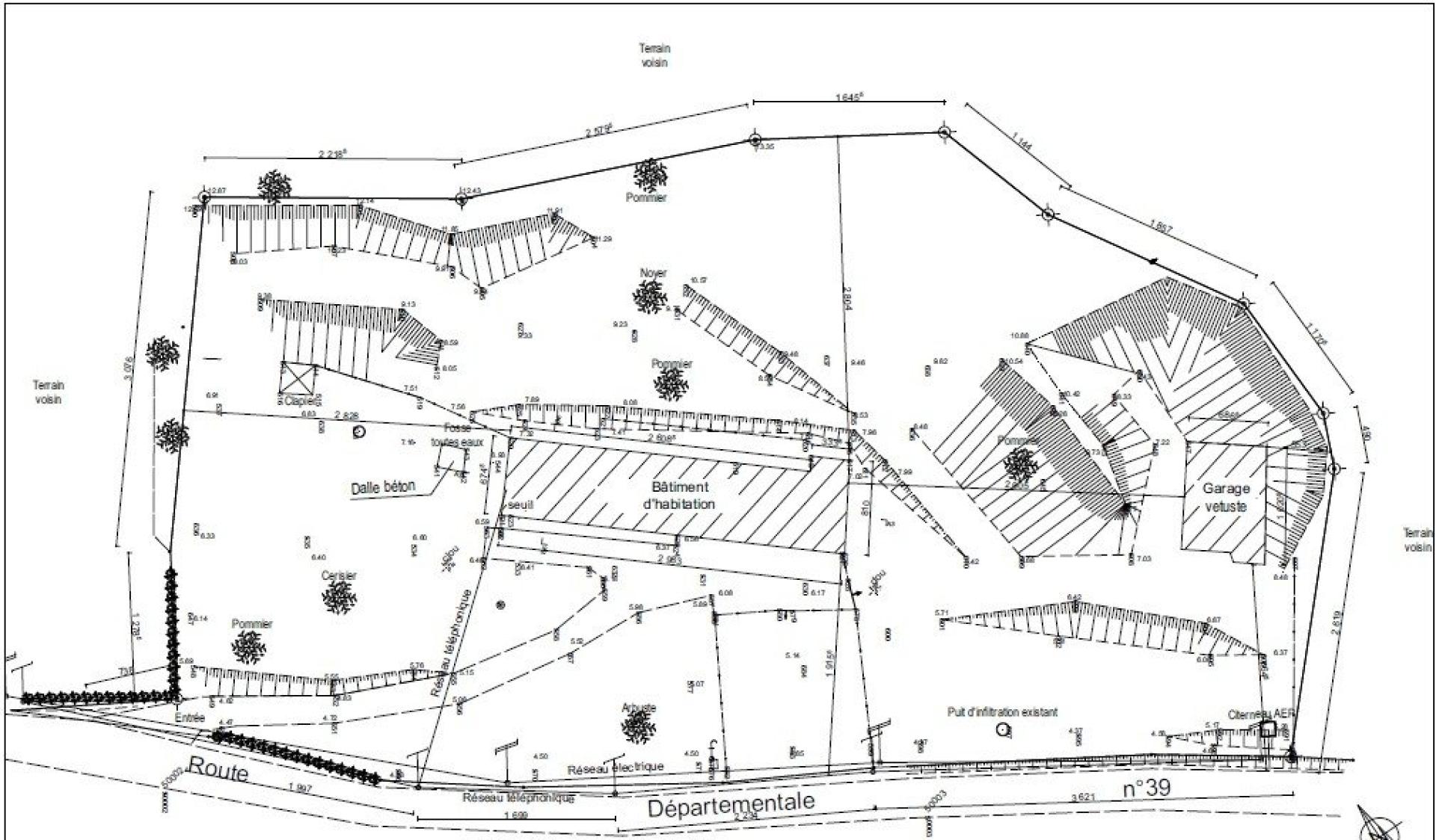 Terrain à SAINT-SAMSON-DE-LA-ROQUE, 27680 - 4872m² · 137 000 €