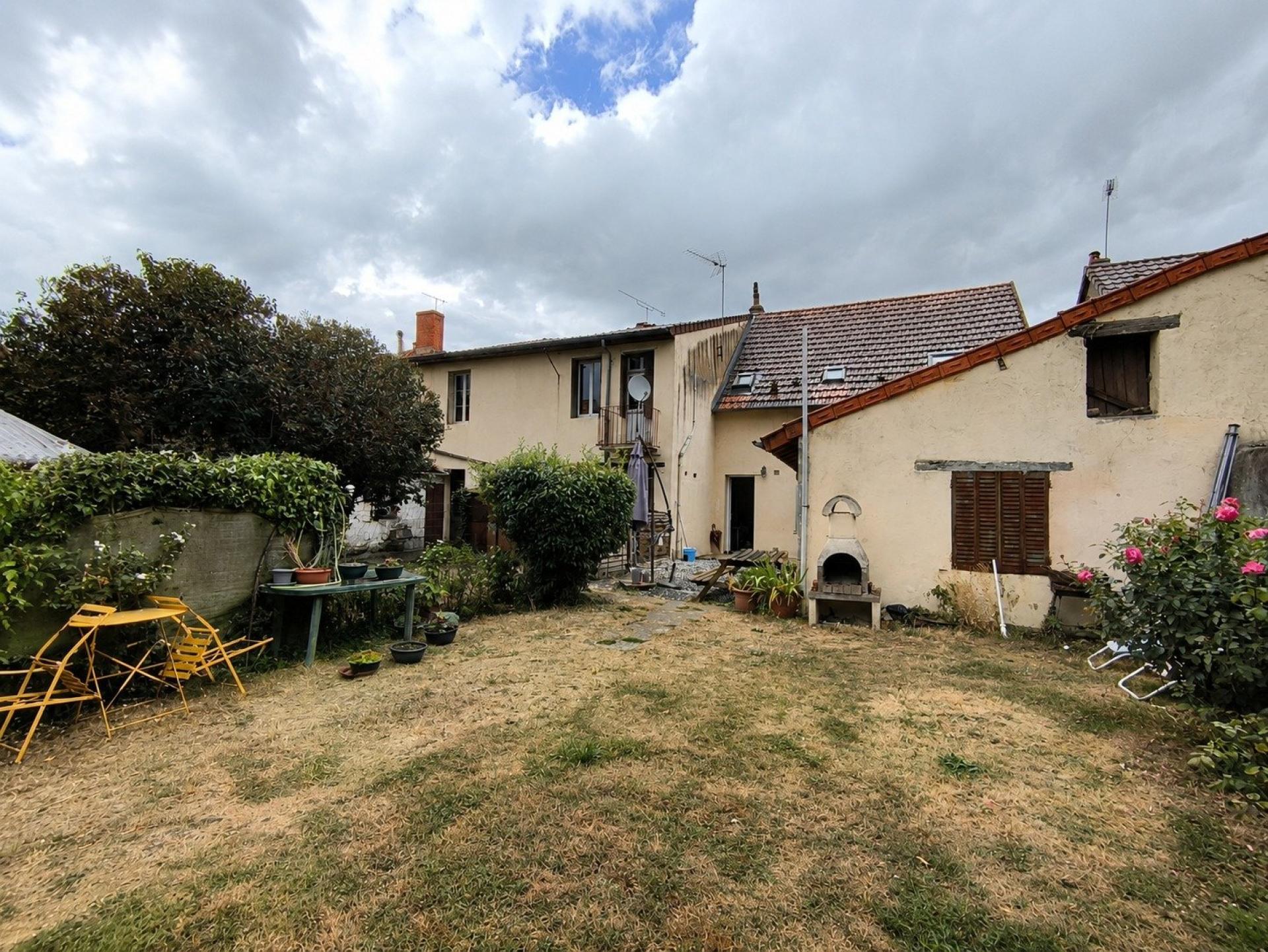Maison 4 pièces 80 m² · à Durdat-Larequille · 80 m² · 117 000 €