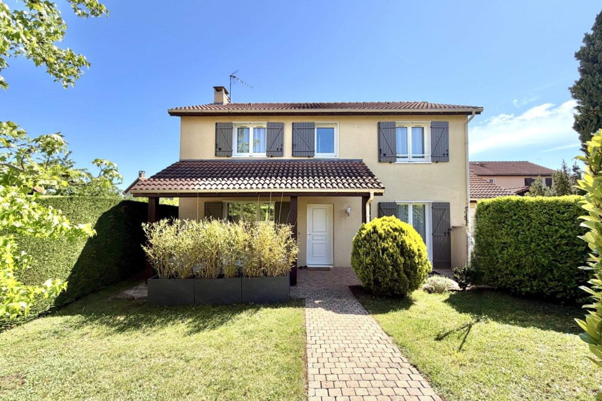 Maison 5 pièces 110 m² · à Sainte-Consorce · 110 m² · 499 000 €