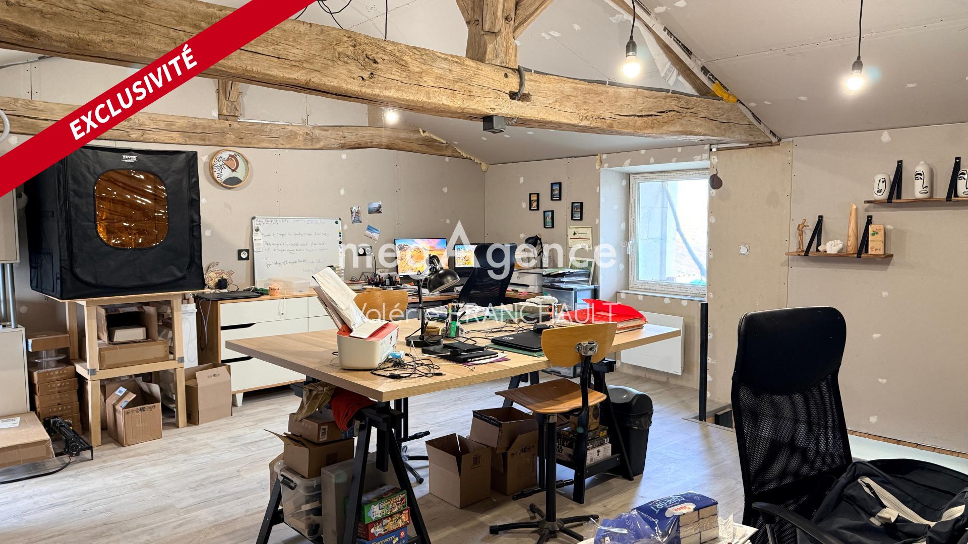 Saint aubin la plaine, maison a renover à fort potentiel (dépendances, grange, jardin, grenier..)