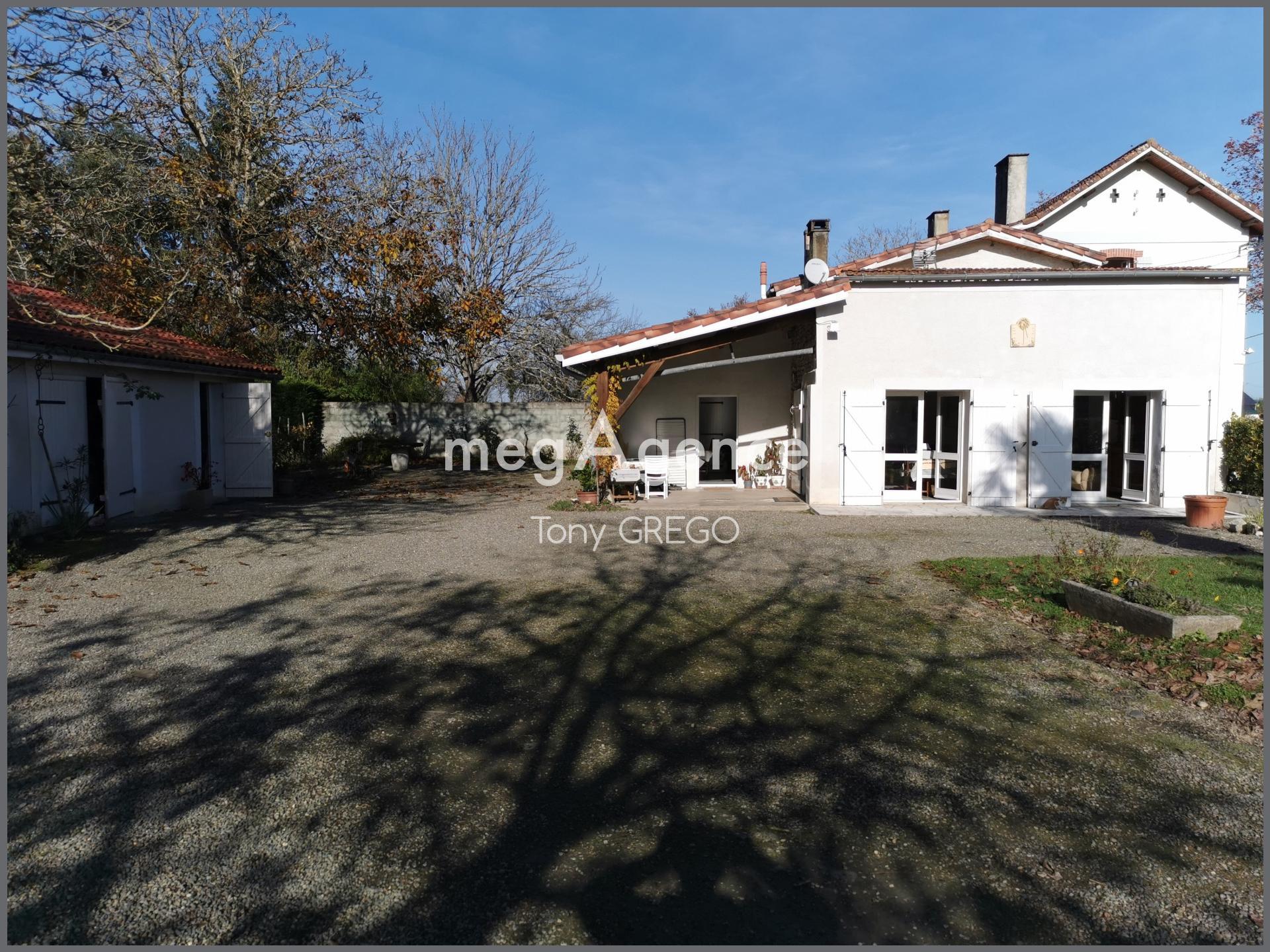 Maison 6 pièces 169 m² · à Tieste-Uragnoux · 169 m² · 191 000 €