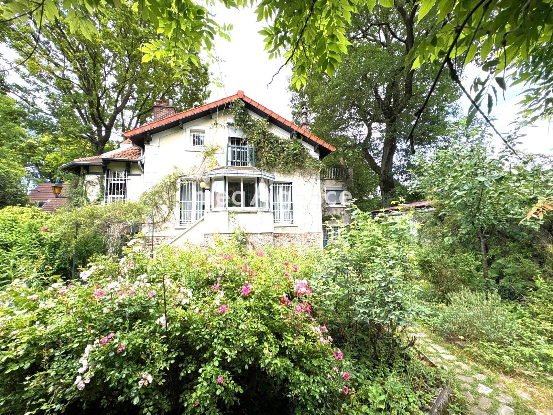 Maison 10 pièces 260 m² · à Neuilly-Plaisance · 260 m² · 780 000 €