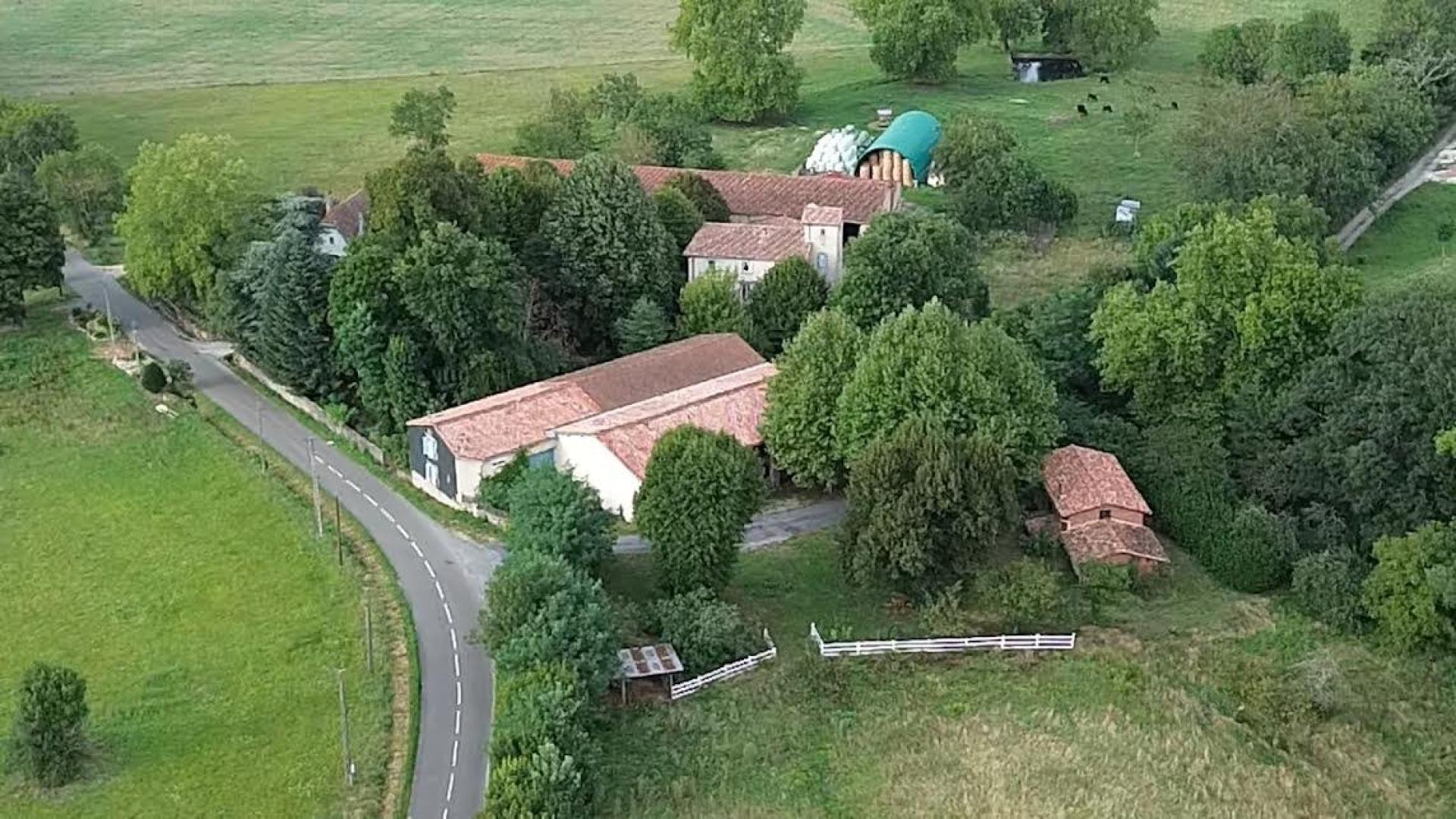 Maison 11 pièces 80 m² · à Aiguefonde · 80 m² · 230 000 €
