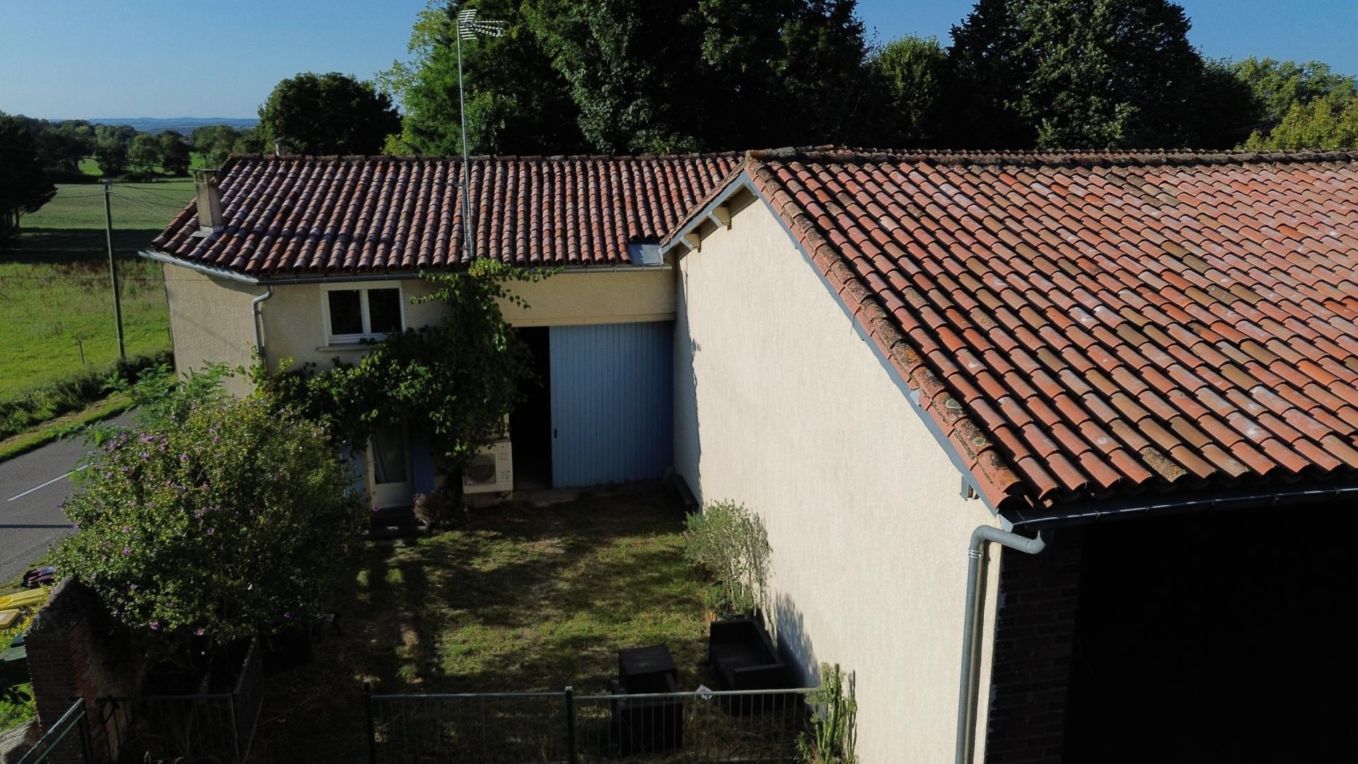 Achat : Maison à AIGUEFONDE, 81200 - 11 pièces 80m² — 4