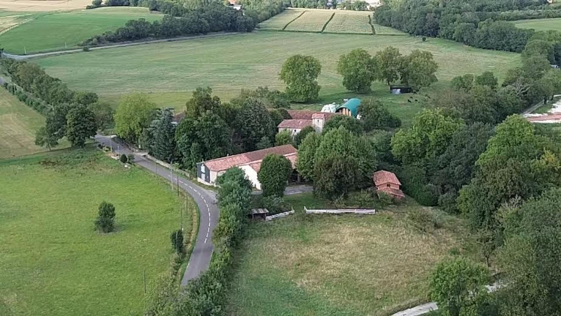 Achat : Maison à AIGUEFONDE, 81200 - 11 pièces 80m² — 2