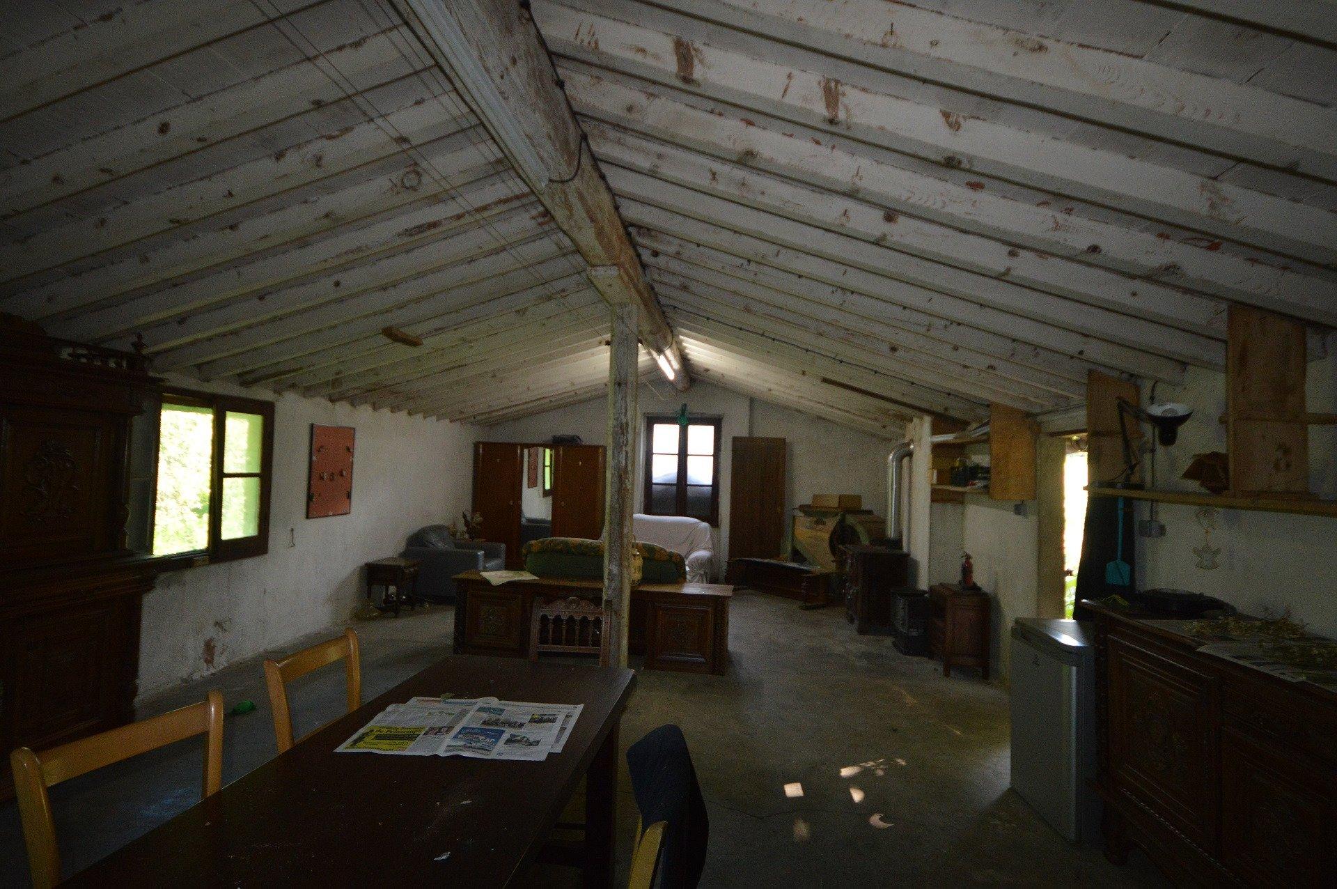 Achat : Maison à AIGUEFONDE, 81200 - 11 pièces 80m² — 12