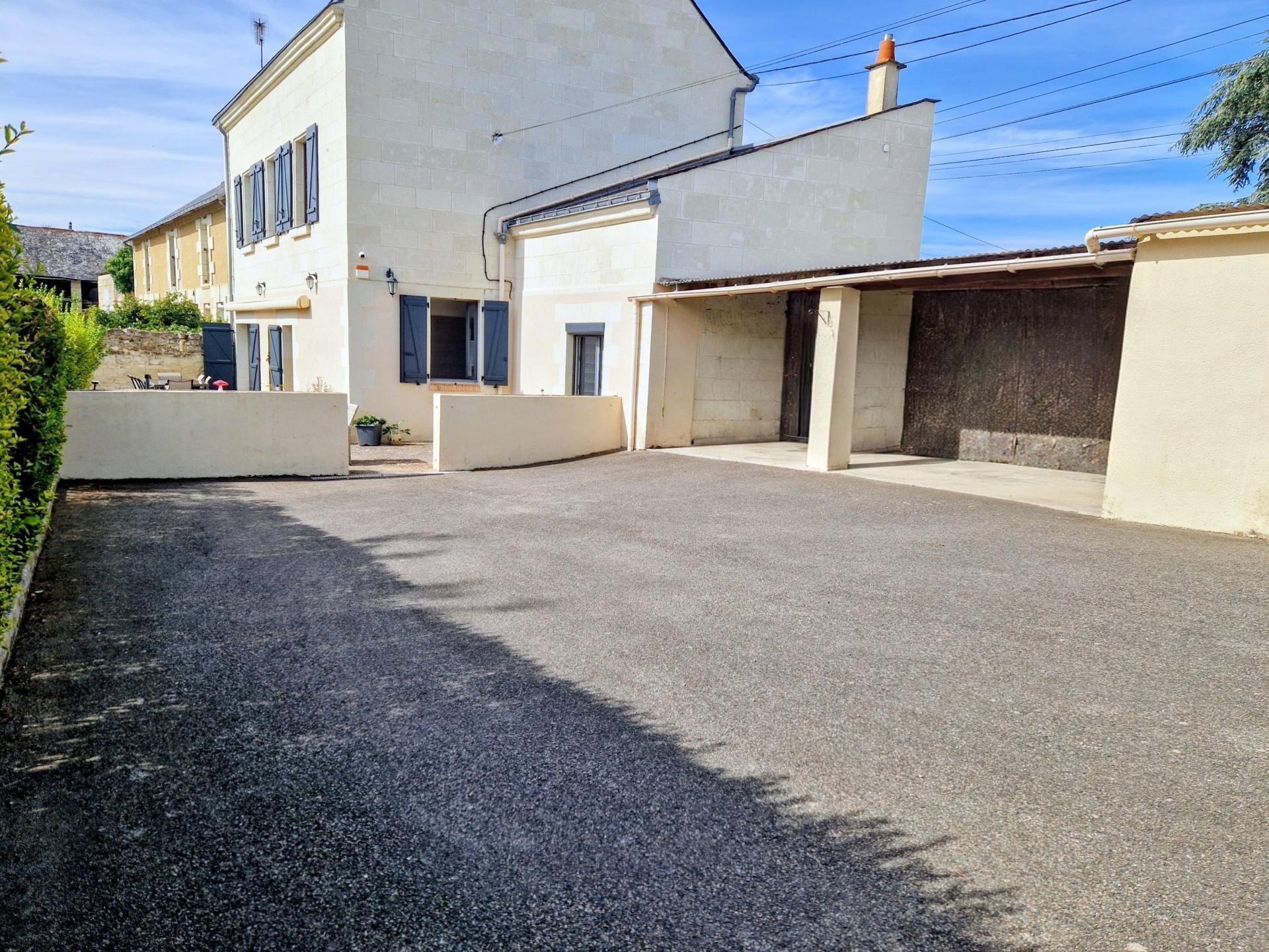 Maison 8 pièces 147 m² · à Bellevigne-les-Châteaux · 147 m² · 241 000 €