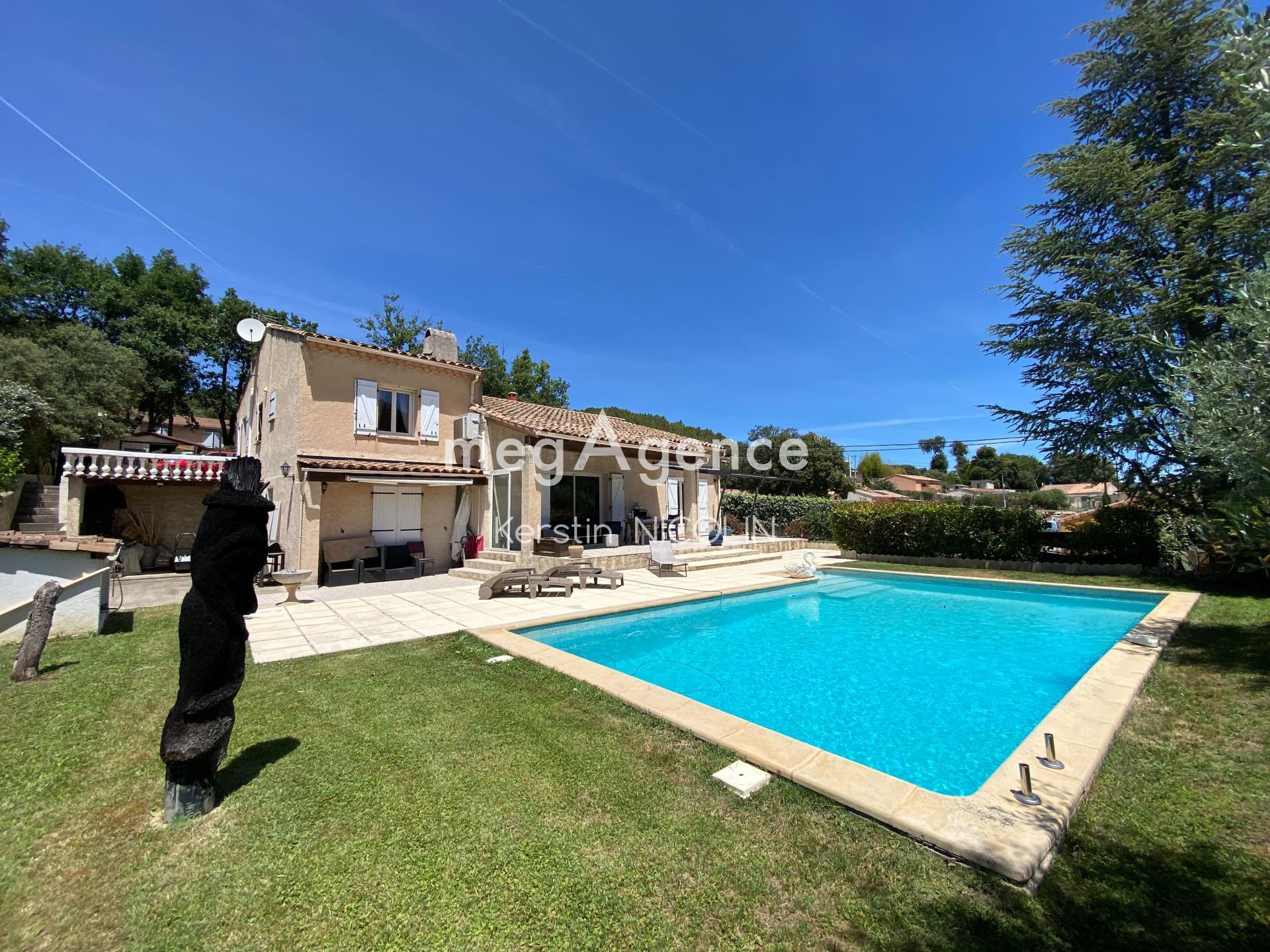 Maison 6 pièces 127 m² · à Cabasse · 127 m² · 489 000 €