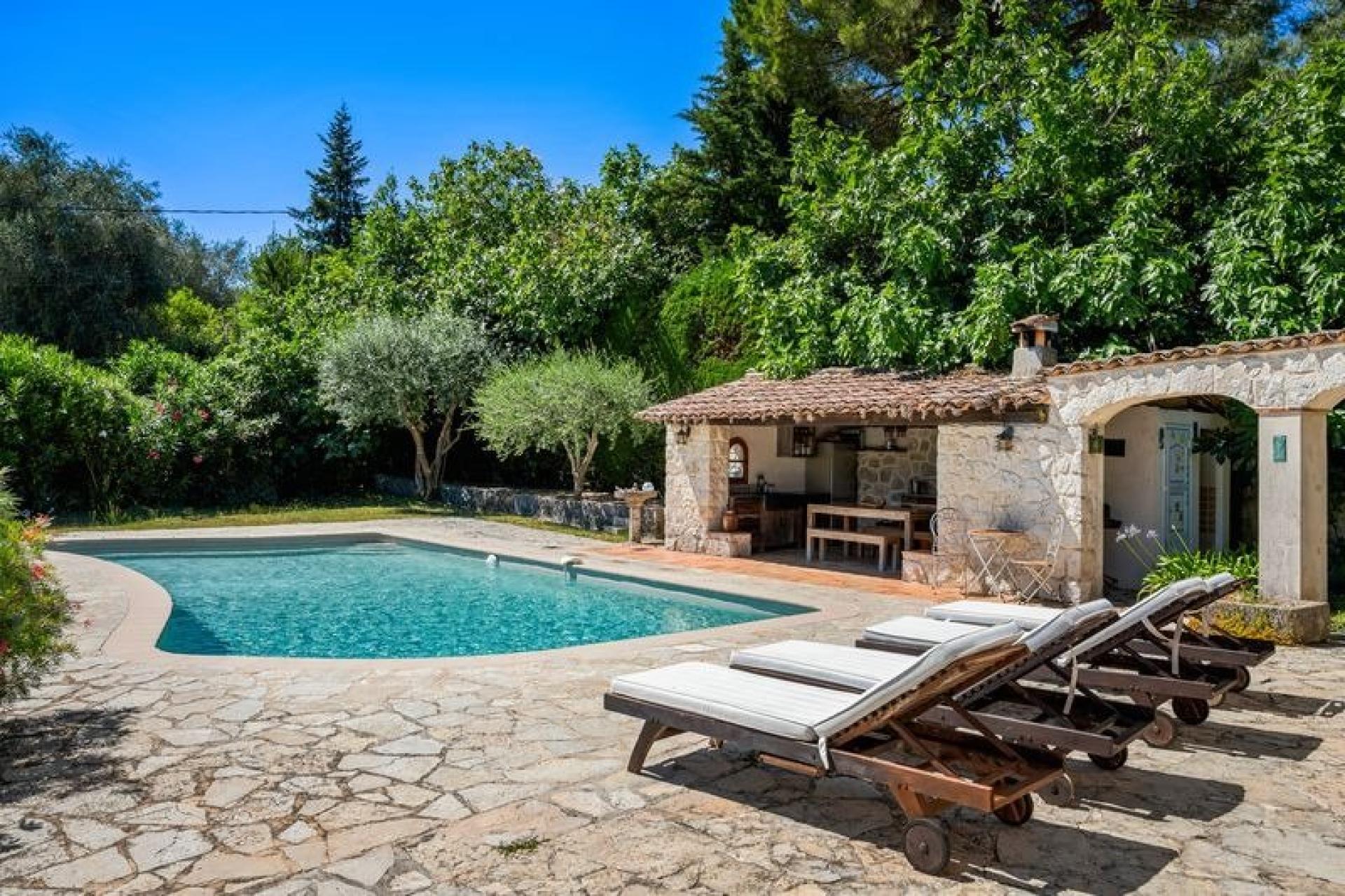 Maison 5 pièces 148 m² · à Saint-Paul-de-Vence · 148 m² · 1 250 000 €