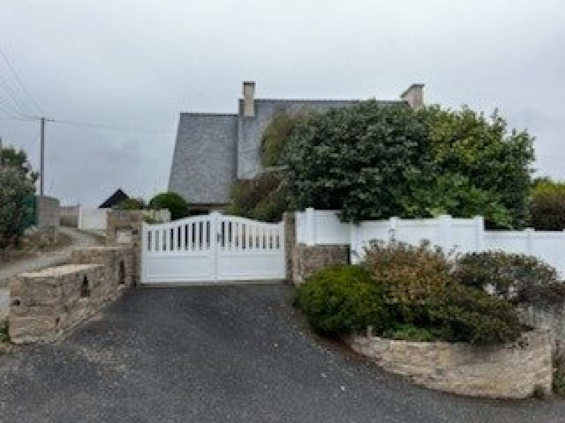 Maison 10 pièces 242 m² · à Plouescat · 242 m² · 529 950 €