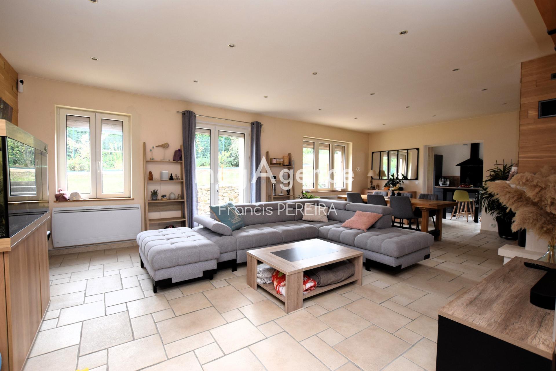 Appartement 6 pièces 131 m² · à Jambville · 131 m² · 299 000 €