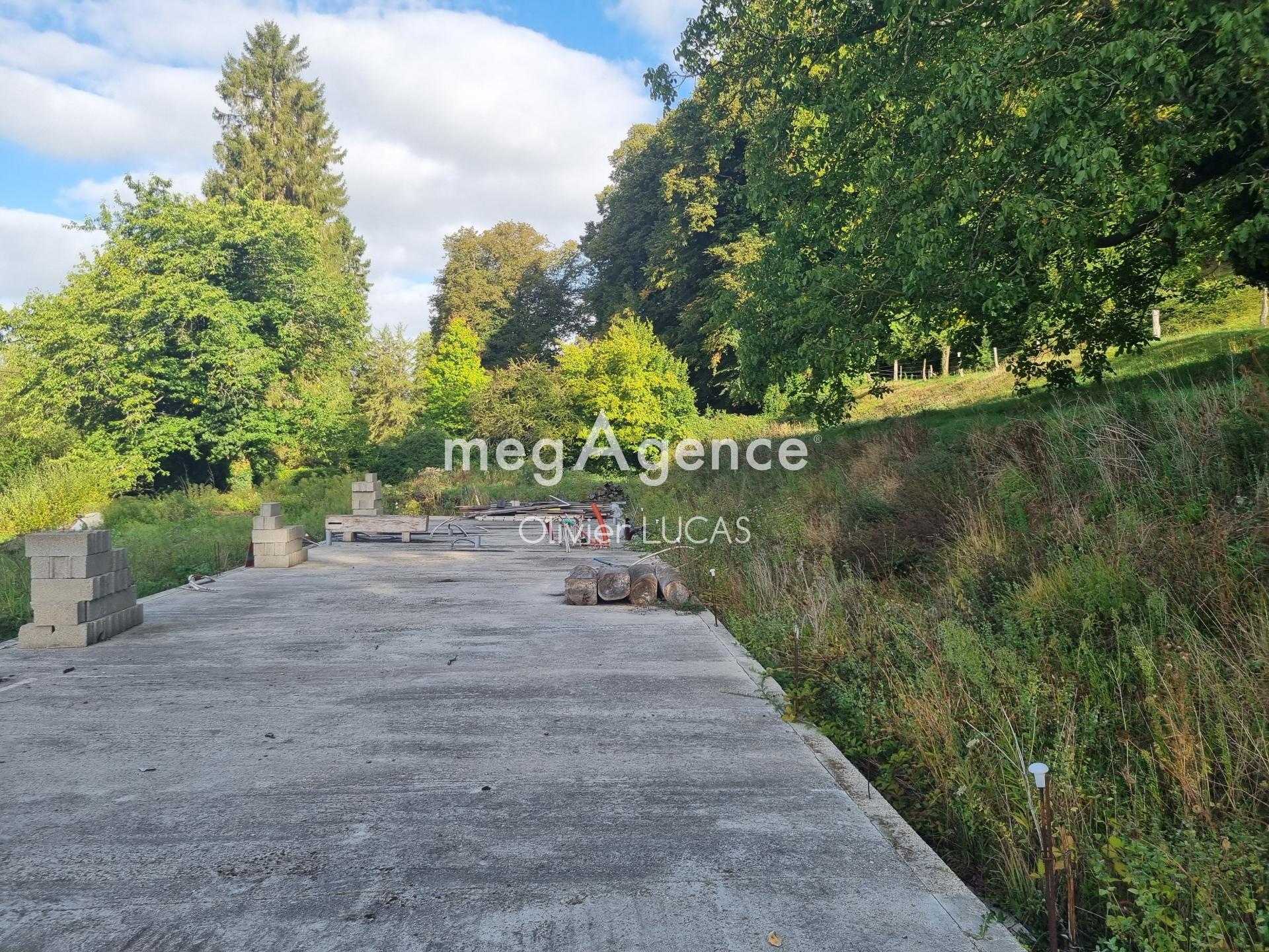 Terrain 180 m² · à Saint-Samson-de-la-Roque · 180 m² · 124 900 €
