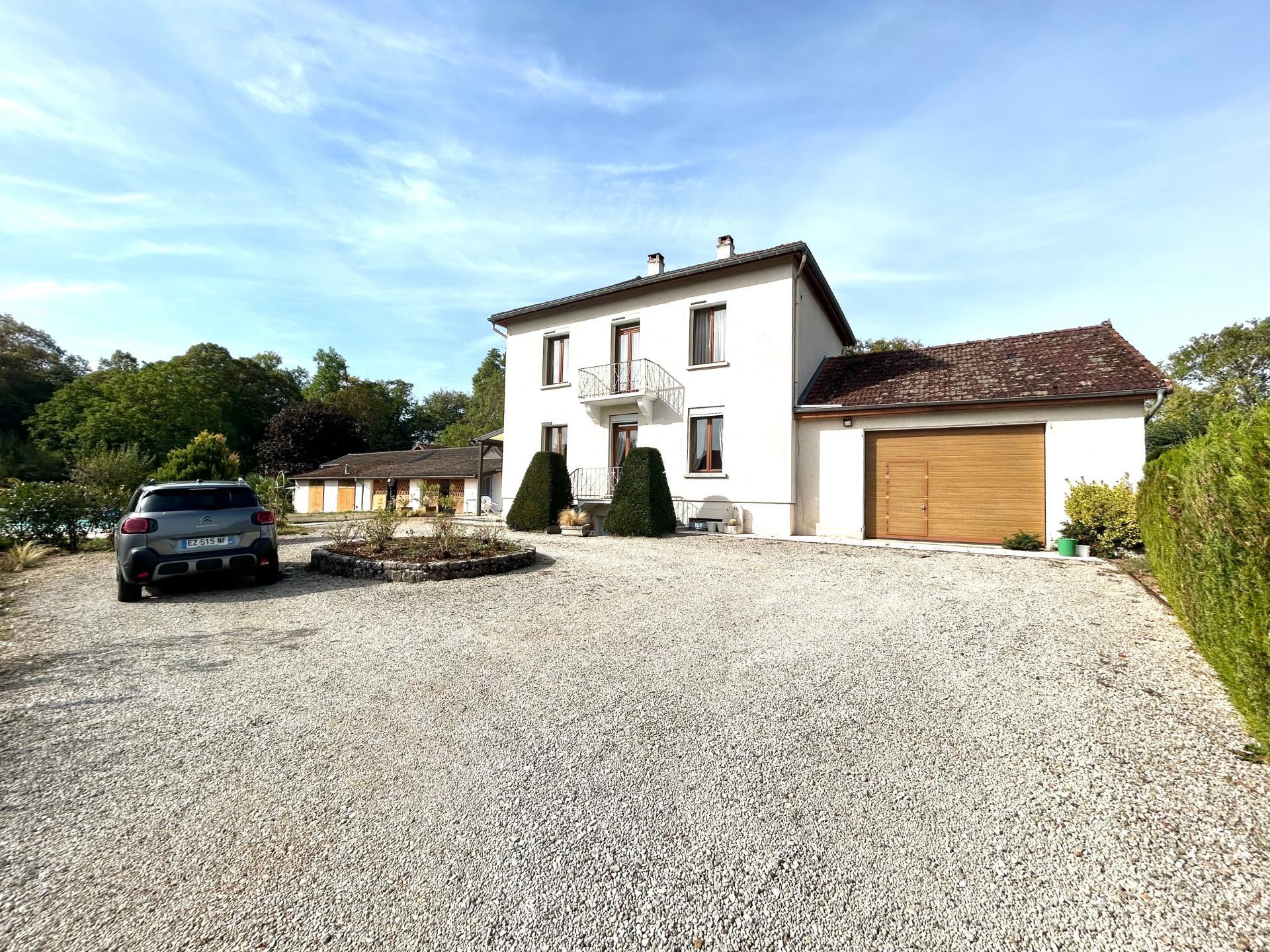 Maison 4 pièces 130 m² · à Ruffey-sur-Seille · 130 m² · 289 800 €