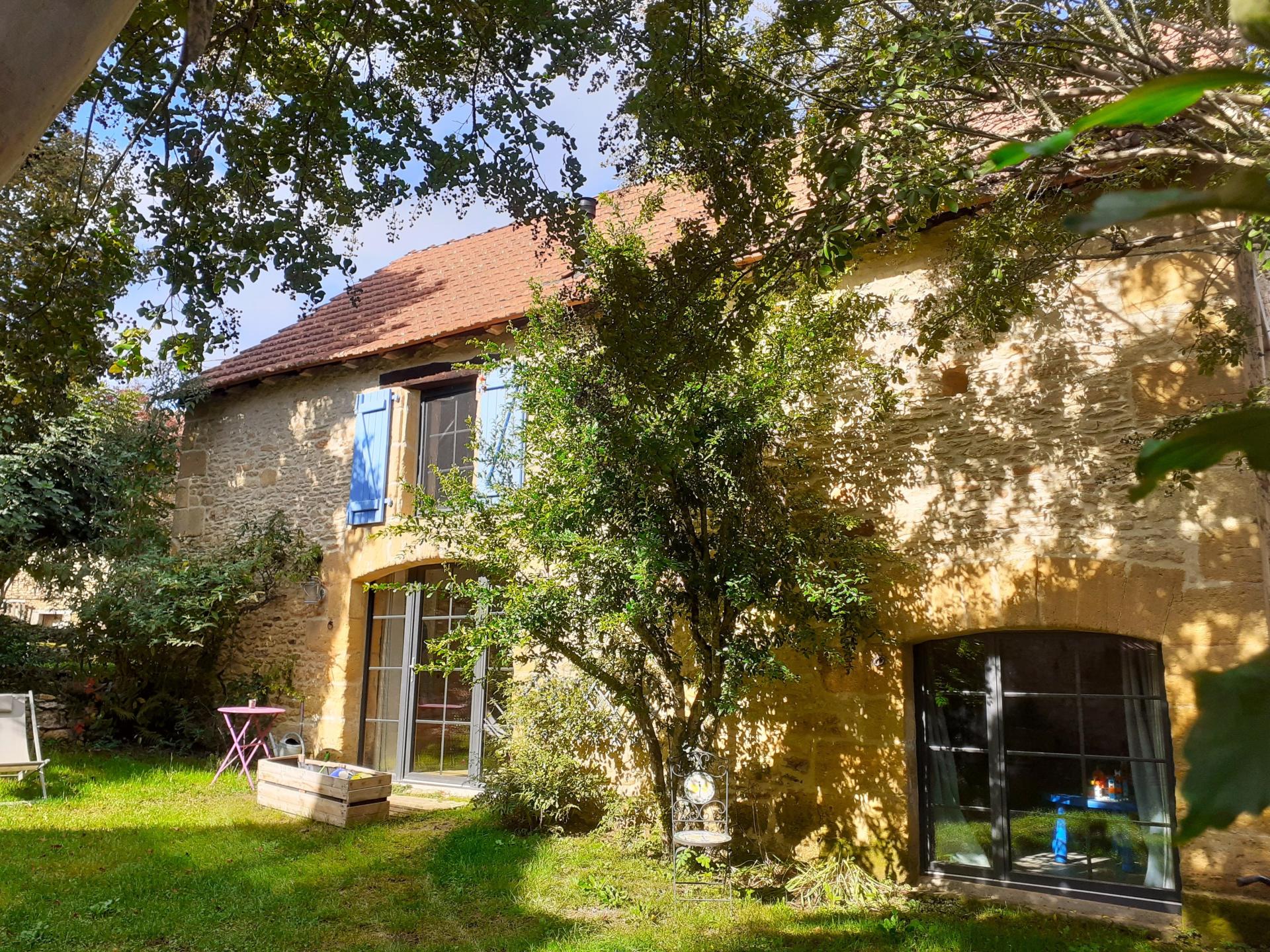Maison 10 pièces 315 m² · à Saint-Cyprien · 315 m² · 577 500 €