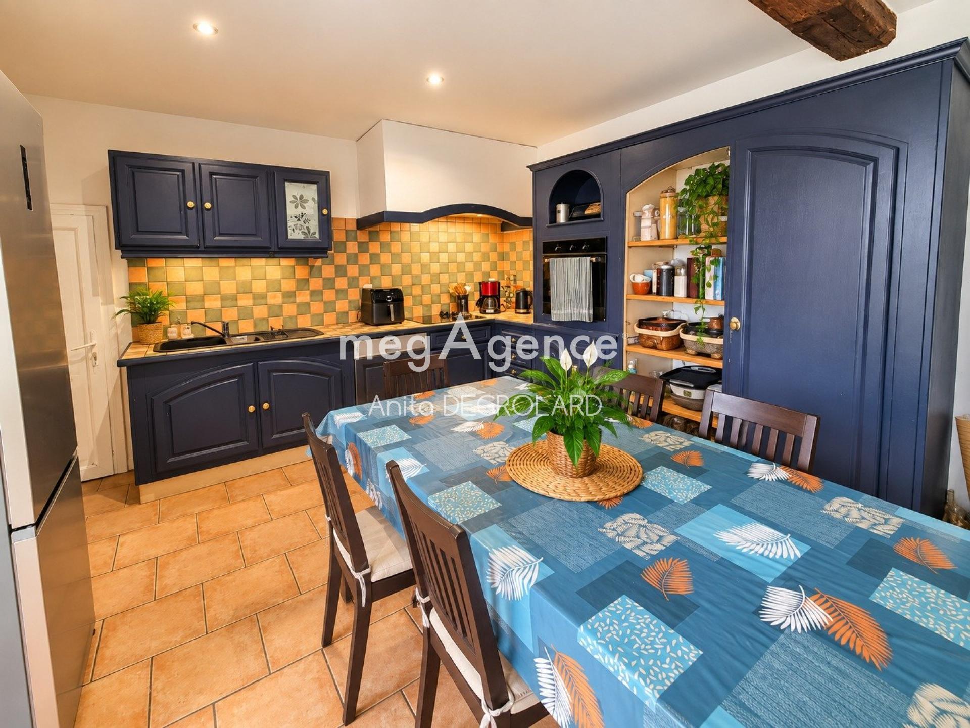 Achat : Maison à RIVES DE L'YON, 85310 - 7 pièces 185m² — 5