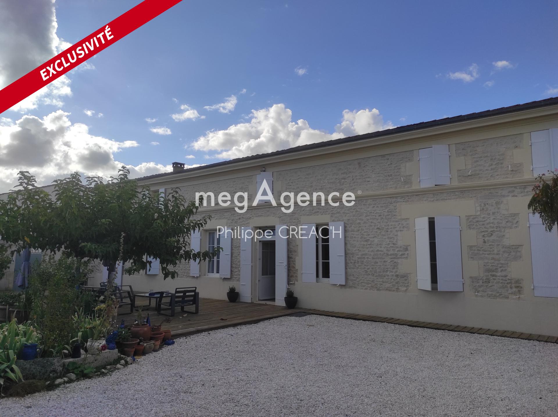 PROCHE SAINT JEAN D'ANGELY