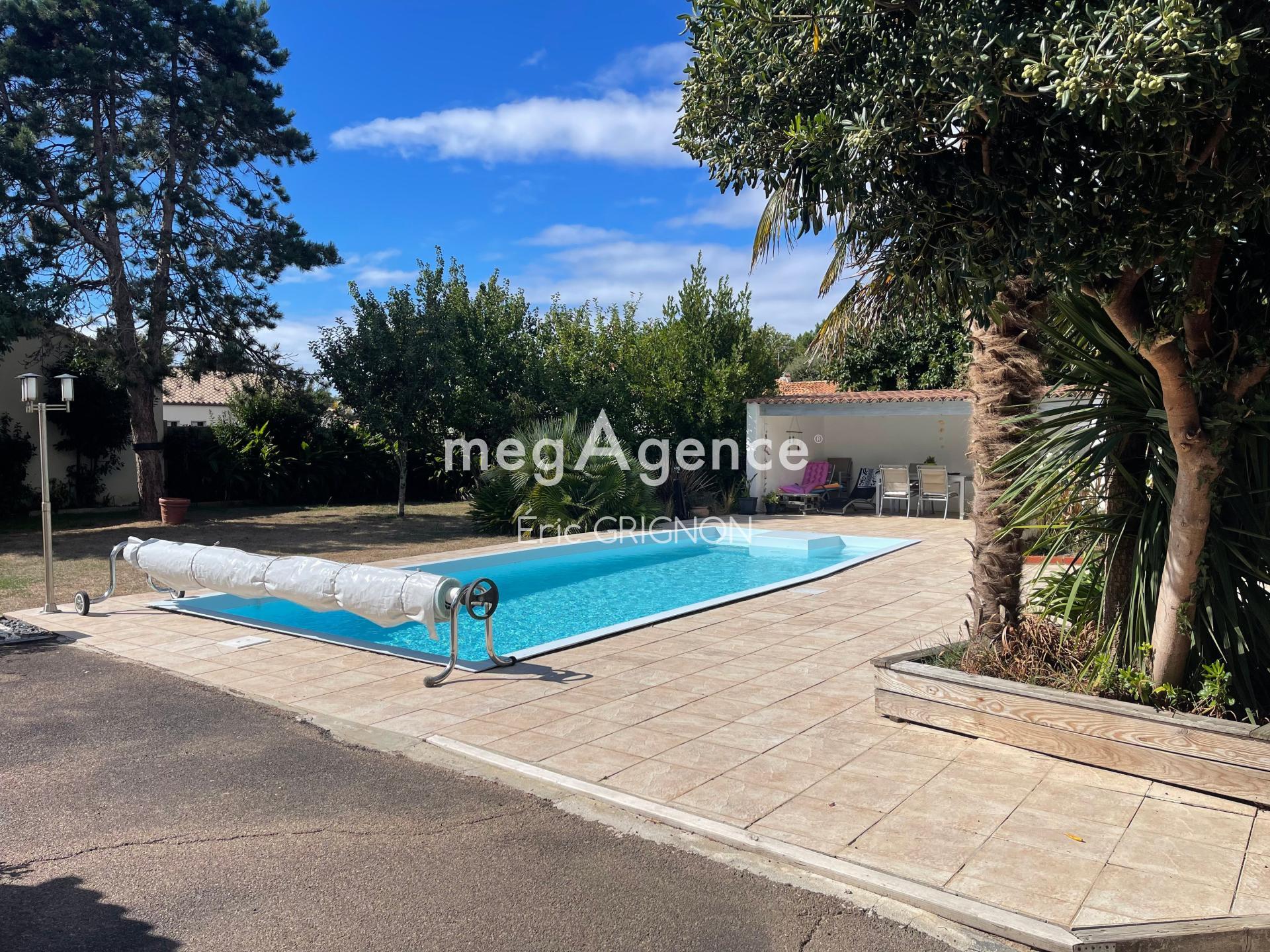 Maison 4 pièces 99 m² · à Sainte-Foy · 99 m² · 362 800 €