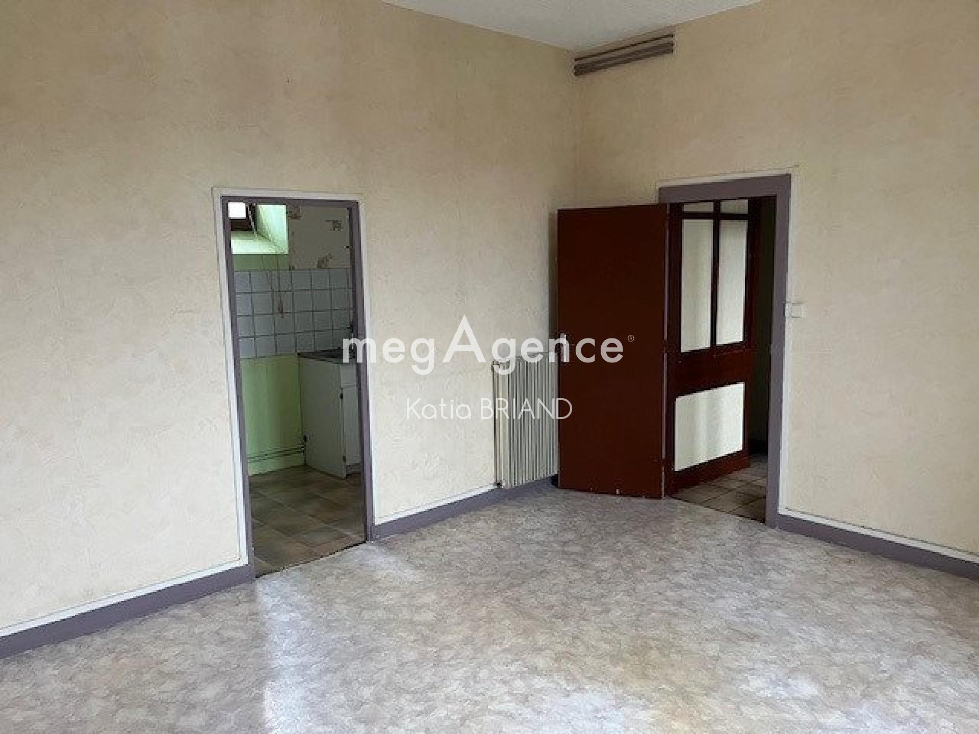 Appartement 2 pièces 52 m² · à Laval · 52 m² · 108 000 €
