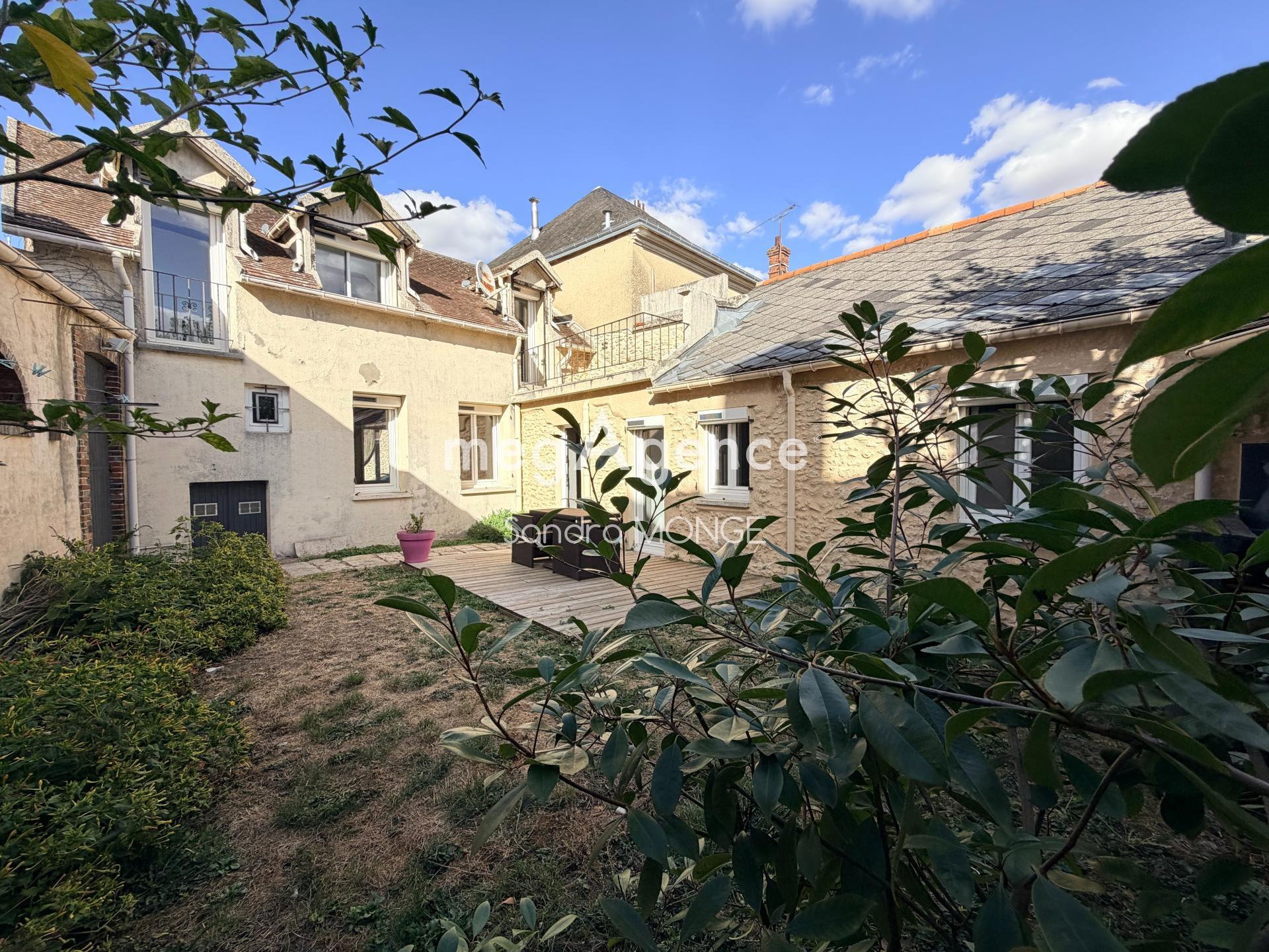 Maison 4 pièces 88 m² · à Auneau-Bleury-Saint-Symphorien · 88 m² · 178 000 €