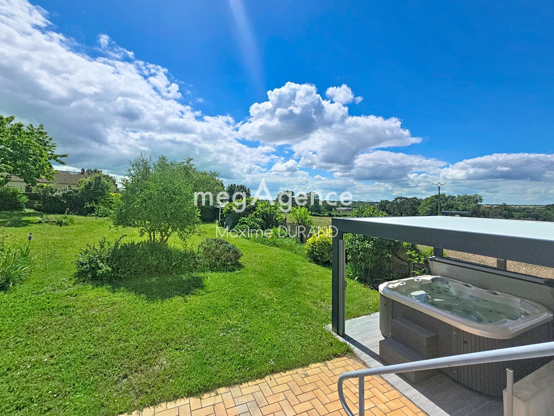 Maison 6 pièces 123 m² · à Saint-Aubin-des-Ormeaux · 123 m² · 325 000 €