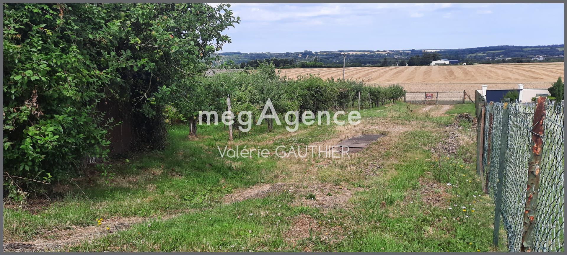 Terrain 840 m² · à Naveil · 29 000 €