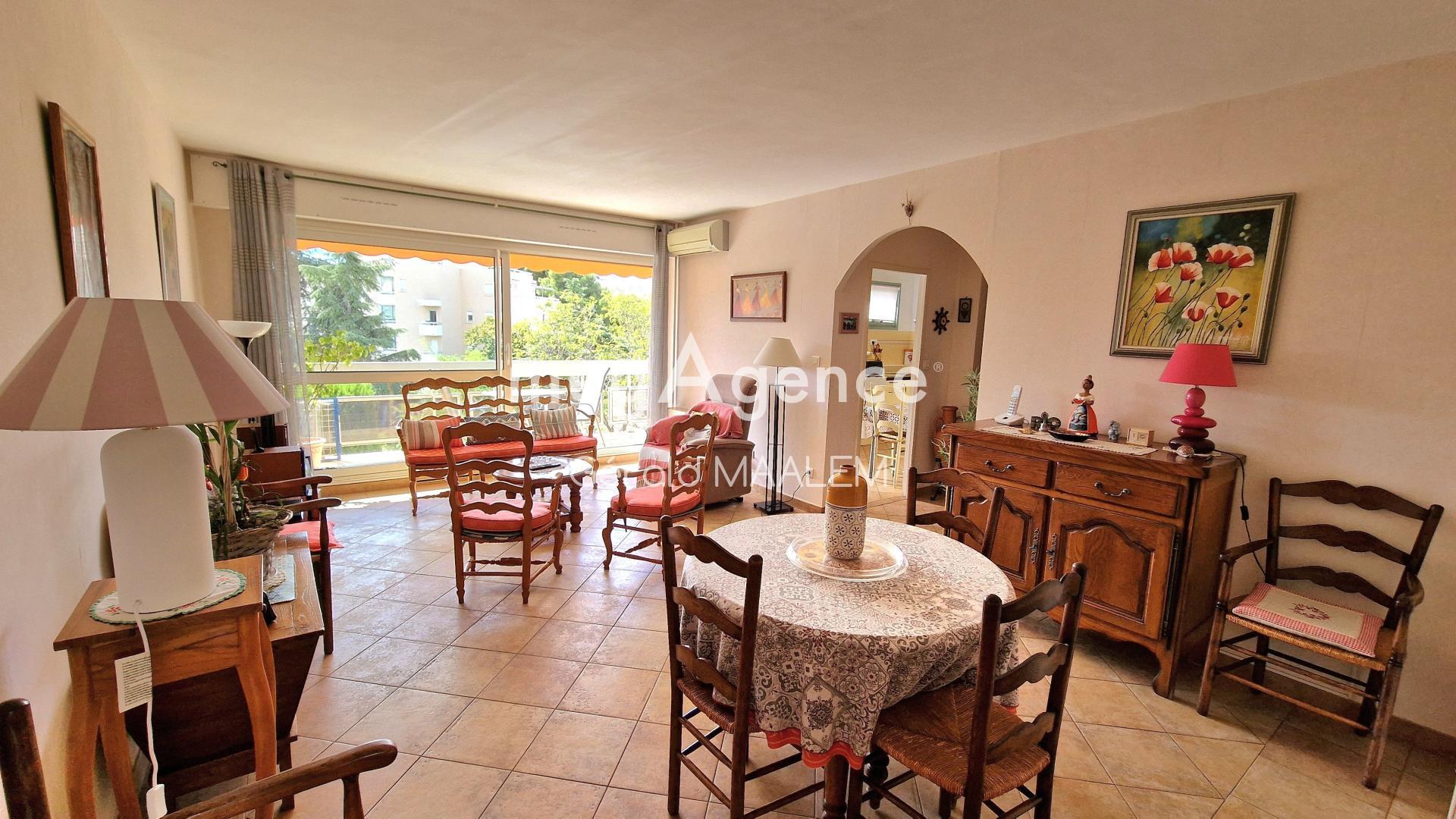 Appartement 3 pièces 74 m² · à Sainte-Maxime · 74 m² · 330 000 €