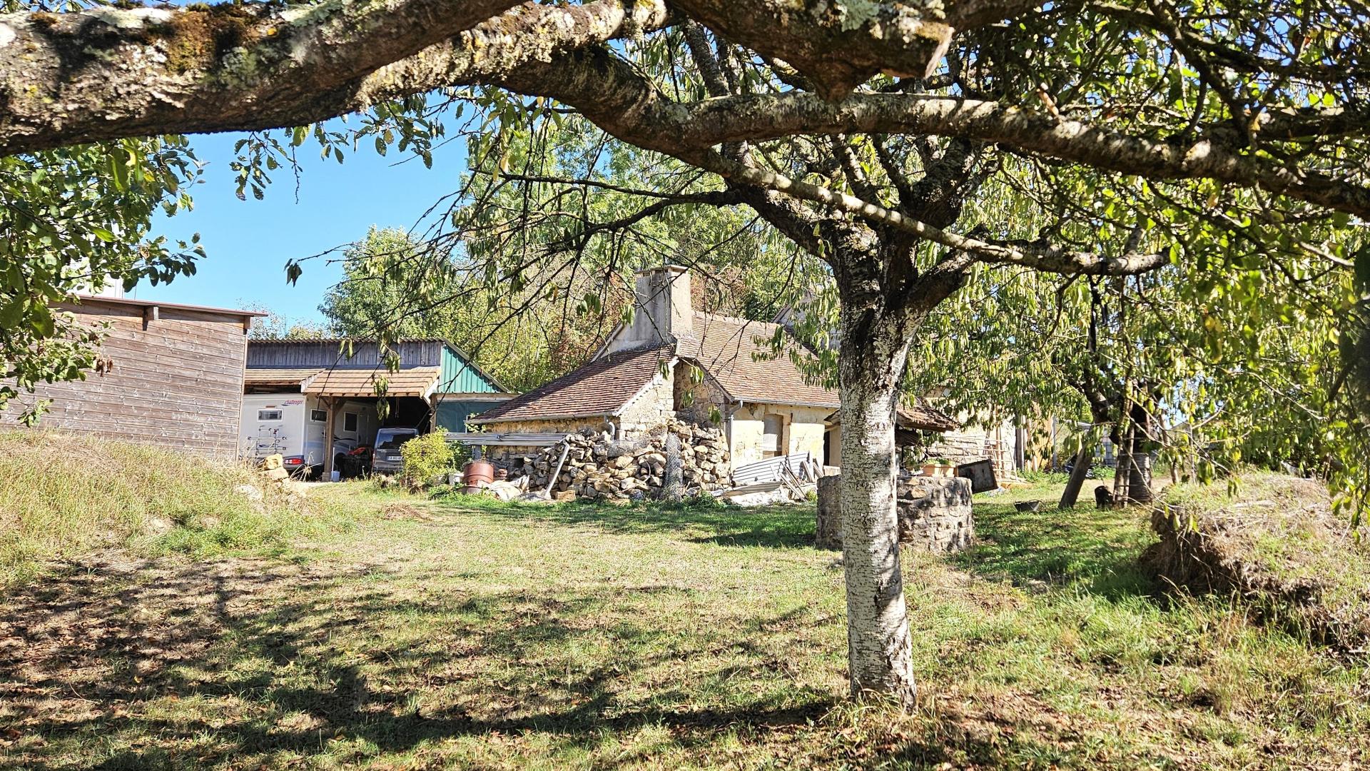 Maison 7 pièces 162 m² · à Fye · 162 m² · 247 000 €