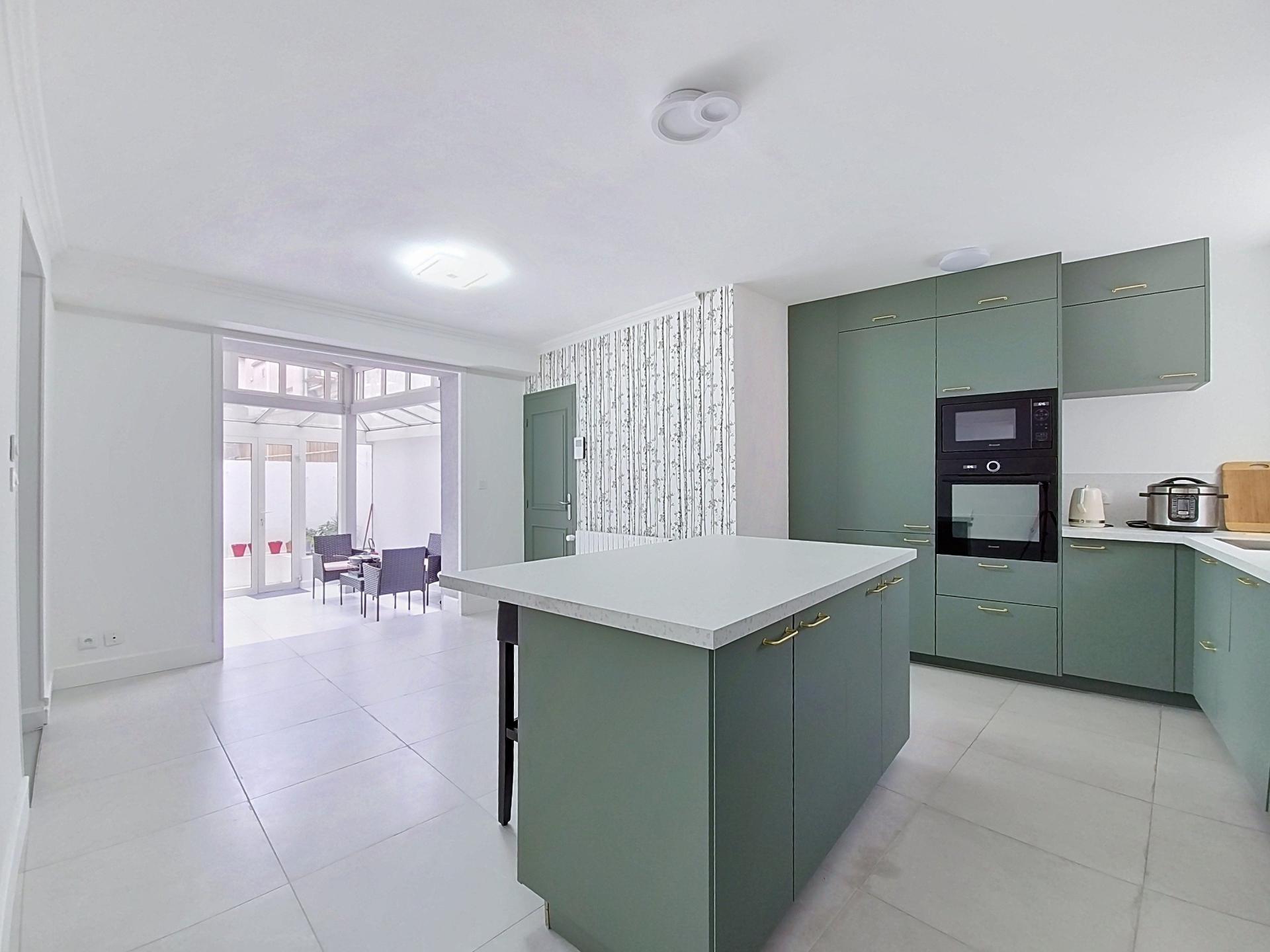 Appartement 8 pièces 188 m² · à Cholet · 188 m² · 332 000 €