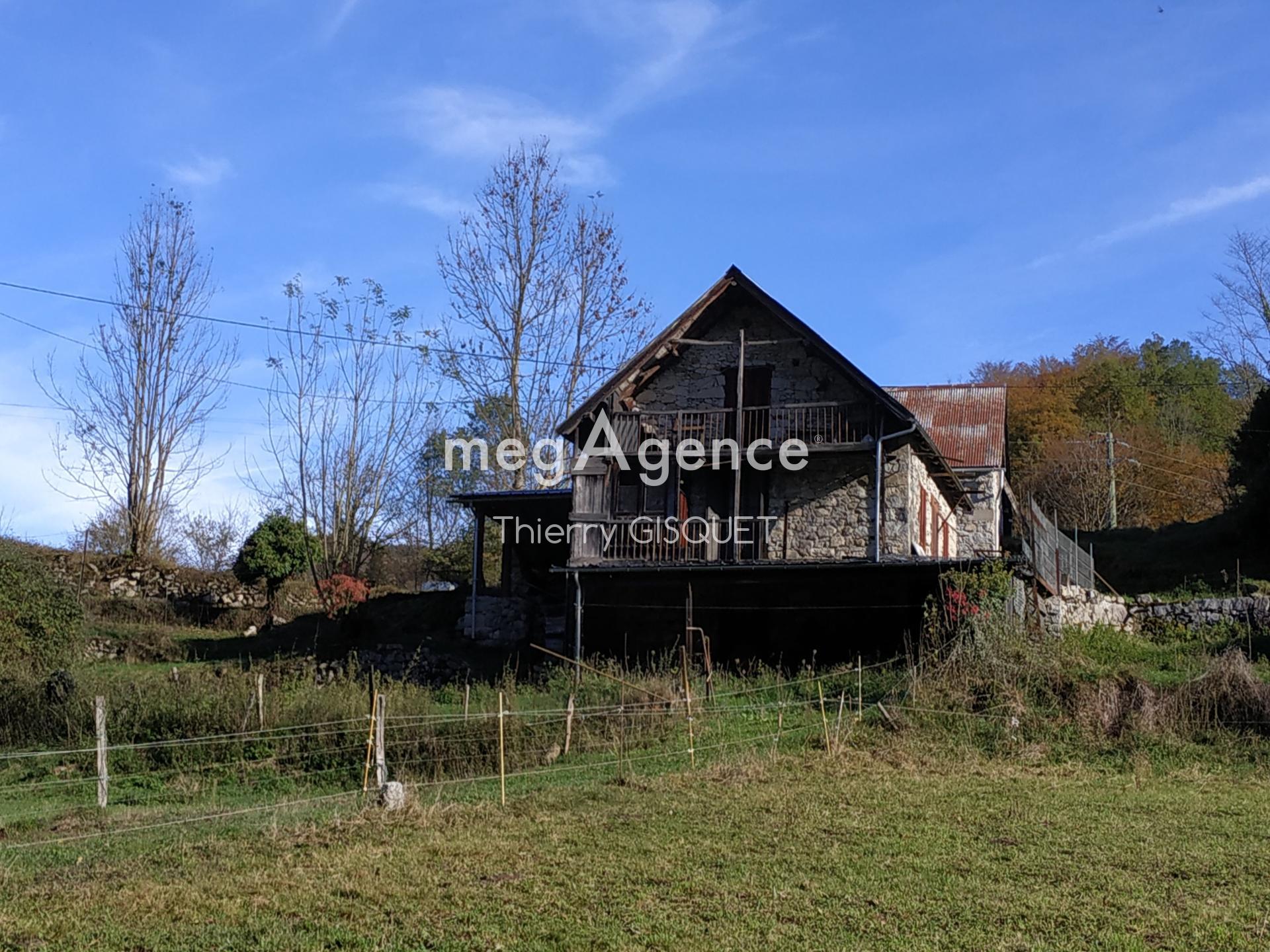 Maison 4 pièces 100 m² · à Ercé · 100 m² · 99 000 €