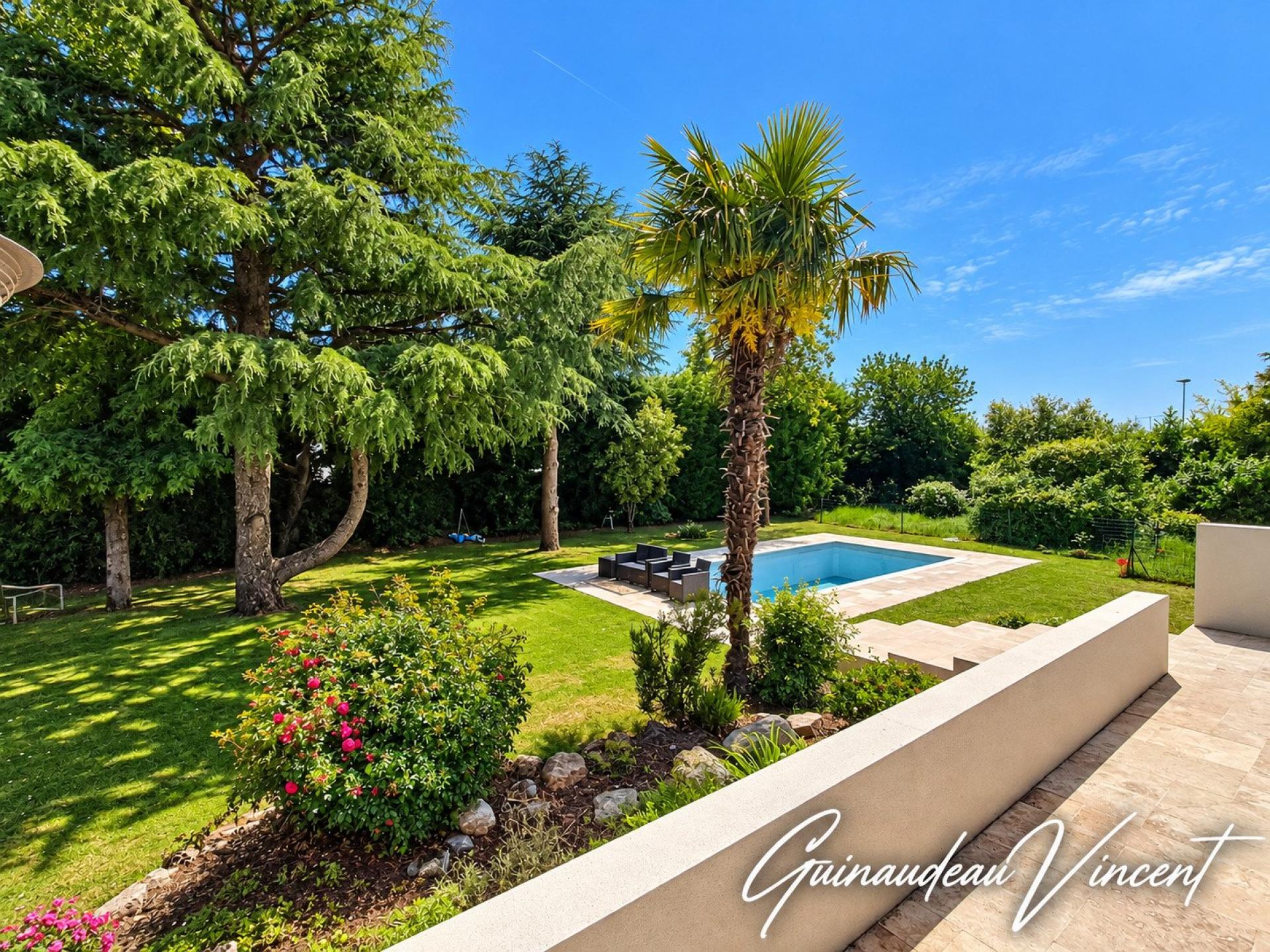 Maison 7 pièces 197 m² · à Cholet · 197 m² · 349 000 €