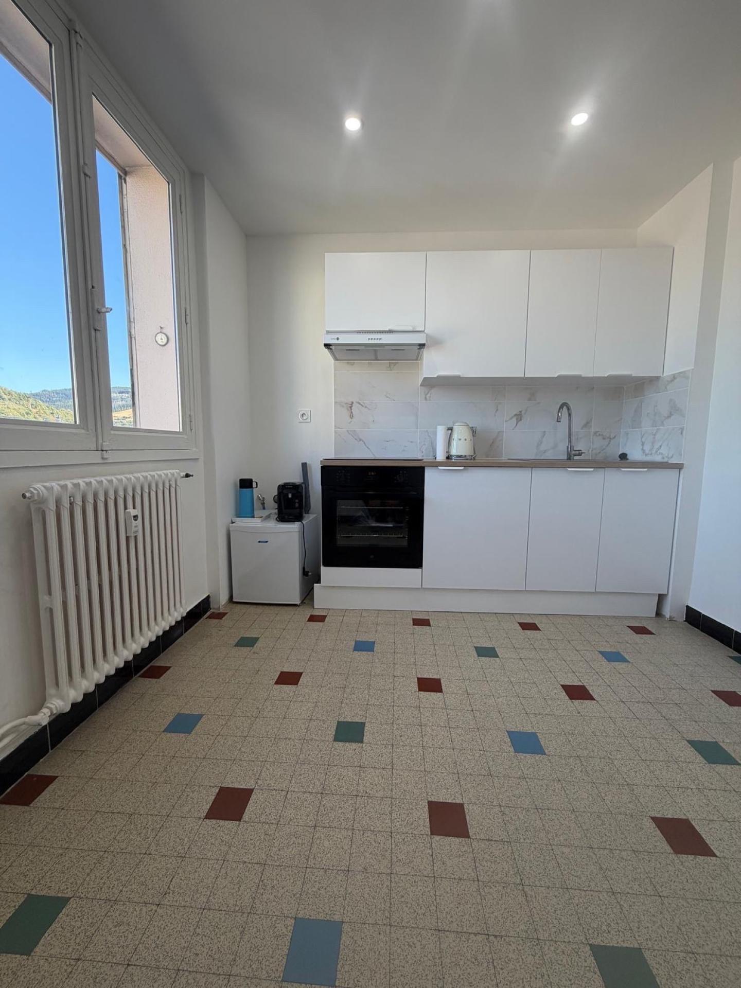 Appartement 2 pièces 48 m² · à Saint-Etienne · 48 m² · 65 000 €