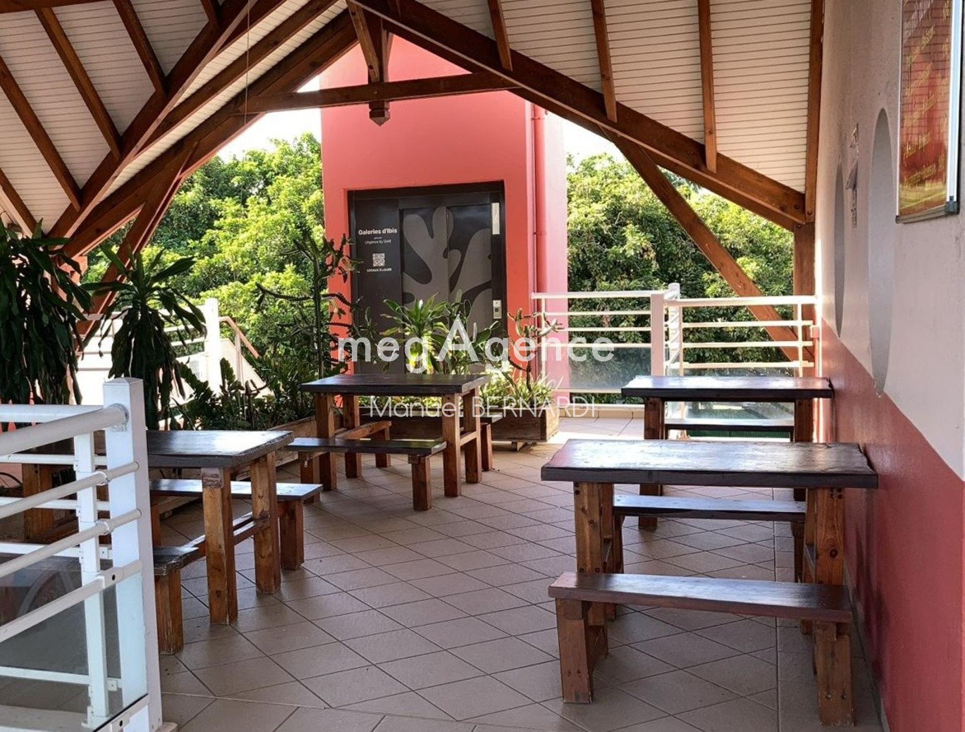 Local commercial 160 m² · à Baie-Mahault · 160 m² · 89 500 €