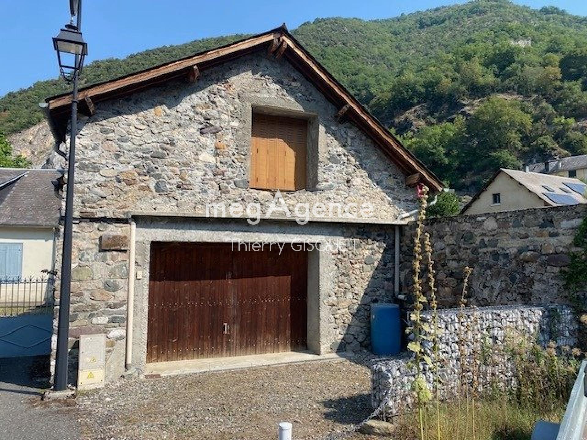 Maison 2 pièces 115 m² · à Saint-Béat-lez · 115 m² · 48 000 €