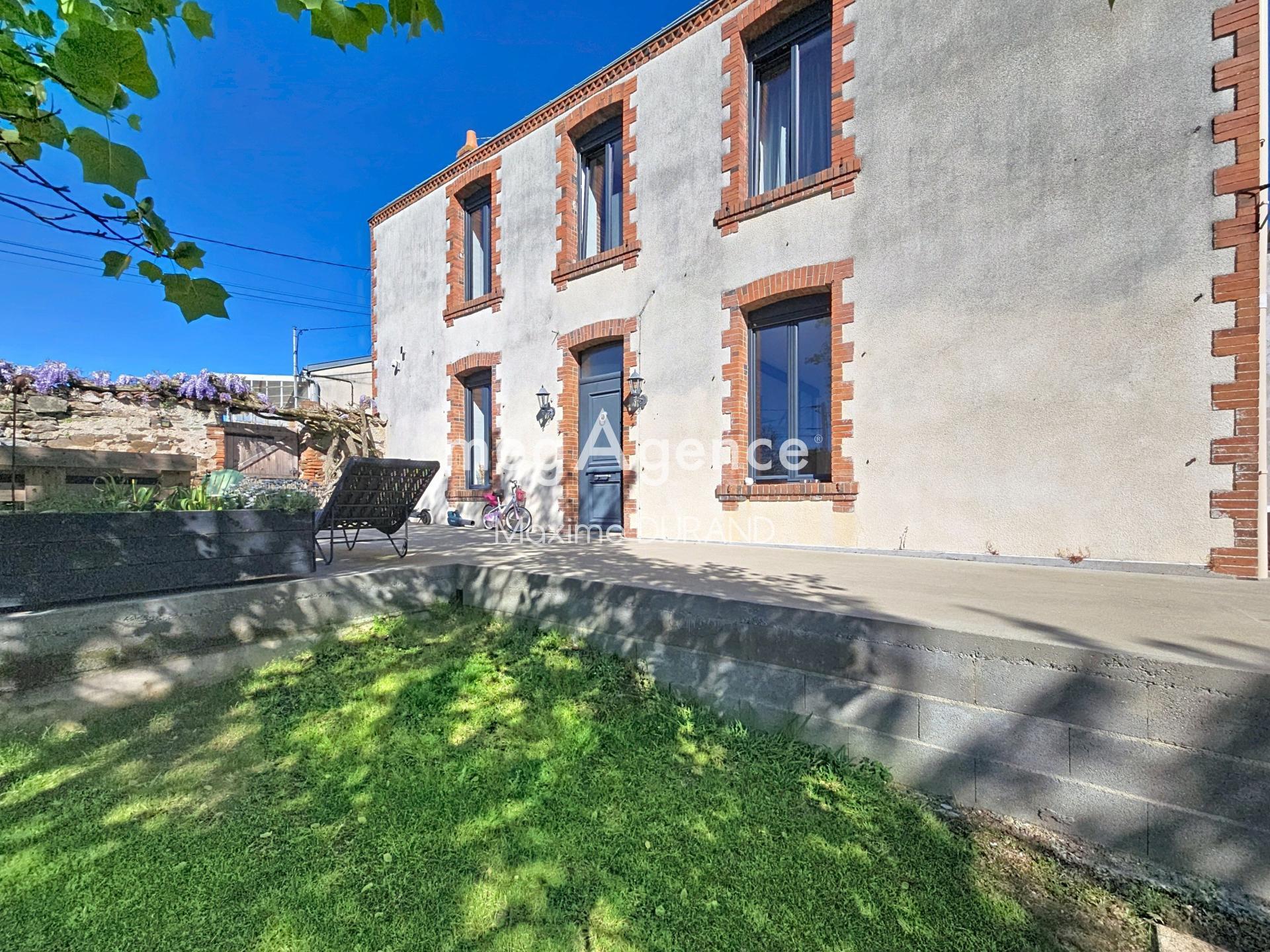 Maison 7 pièces 200 m² · à Cholet · 200 m² · 449 500 €