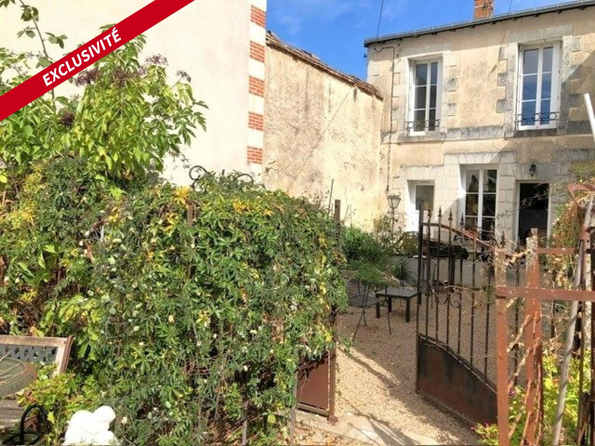 Maison bourgeoise en pierre, charme et potentiel !