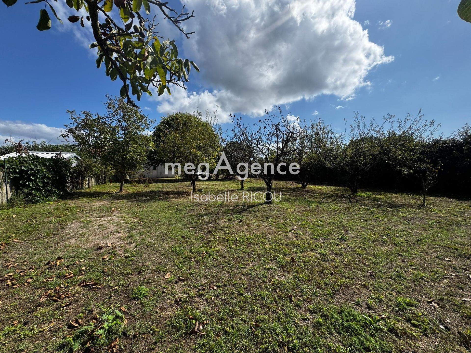 Terrain 558 m² · à Dolus-d'Oléron · 558 m² · 128 000 €