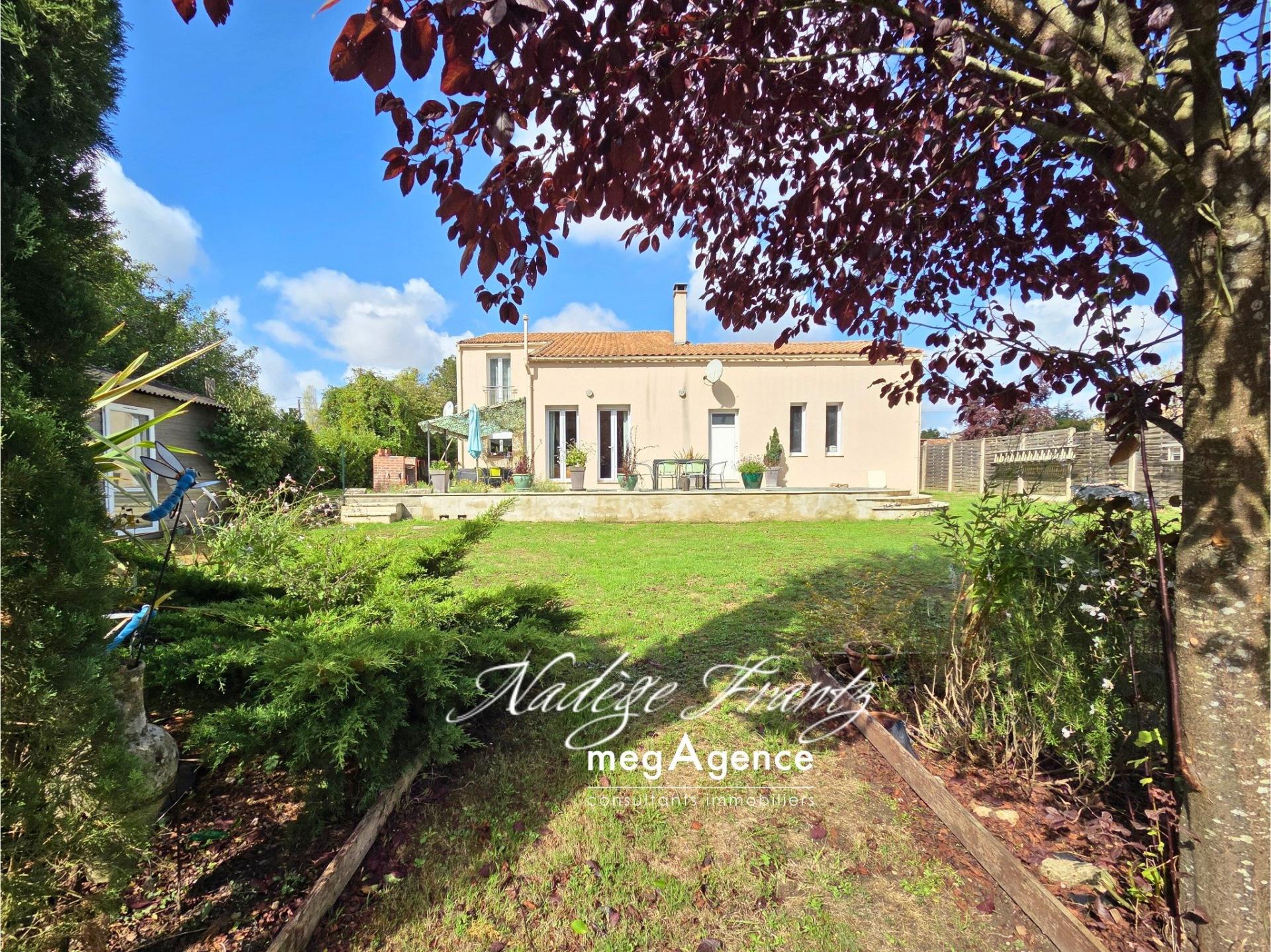 Maison 9 pièces 150 m² · à Bernay-Saint-Martin · 150 m² · 248 000 €