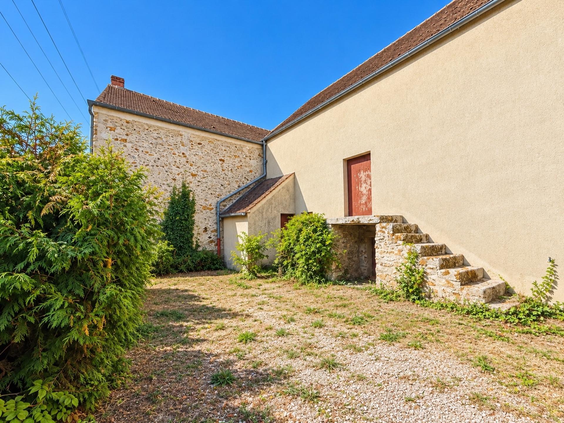 Maison 5 pièces 100 m² · à Solers · 100 m² · 110 000 €