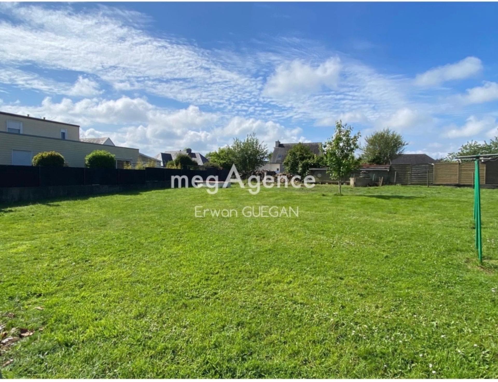 Terrain 650 m² · à Pluvigner · 126 500 €