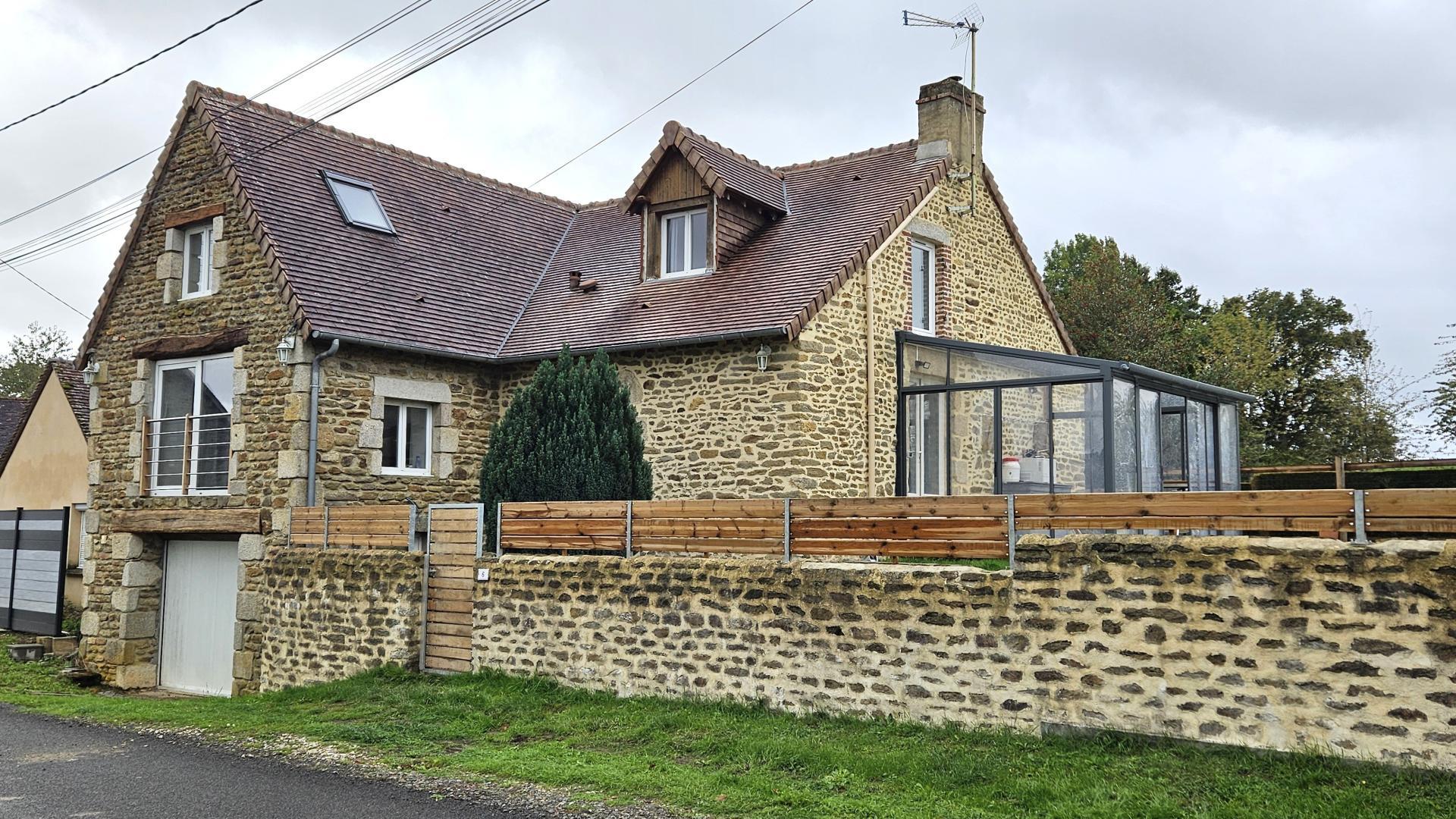 Maison 3 pièces 75 m² · à Saint-Denis-sur-Sarthon · 75 m² · 139 900 €