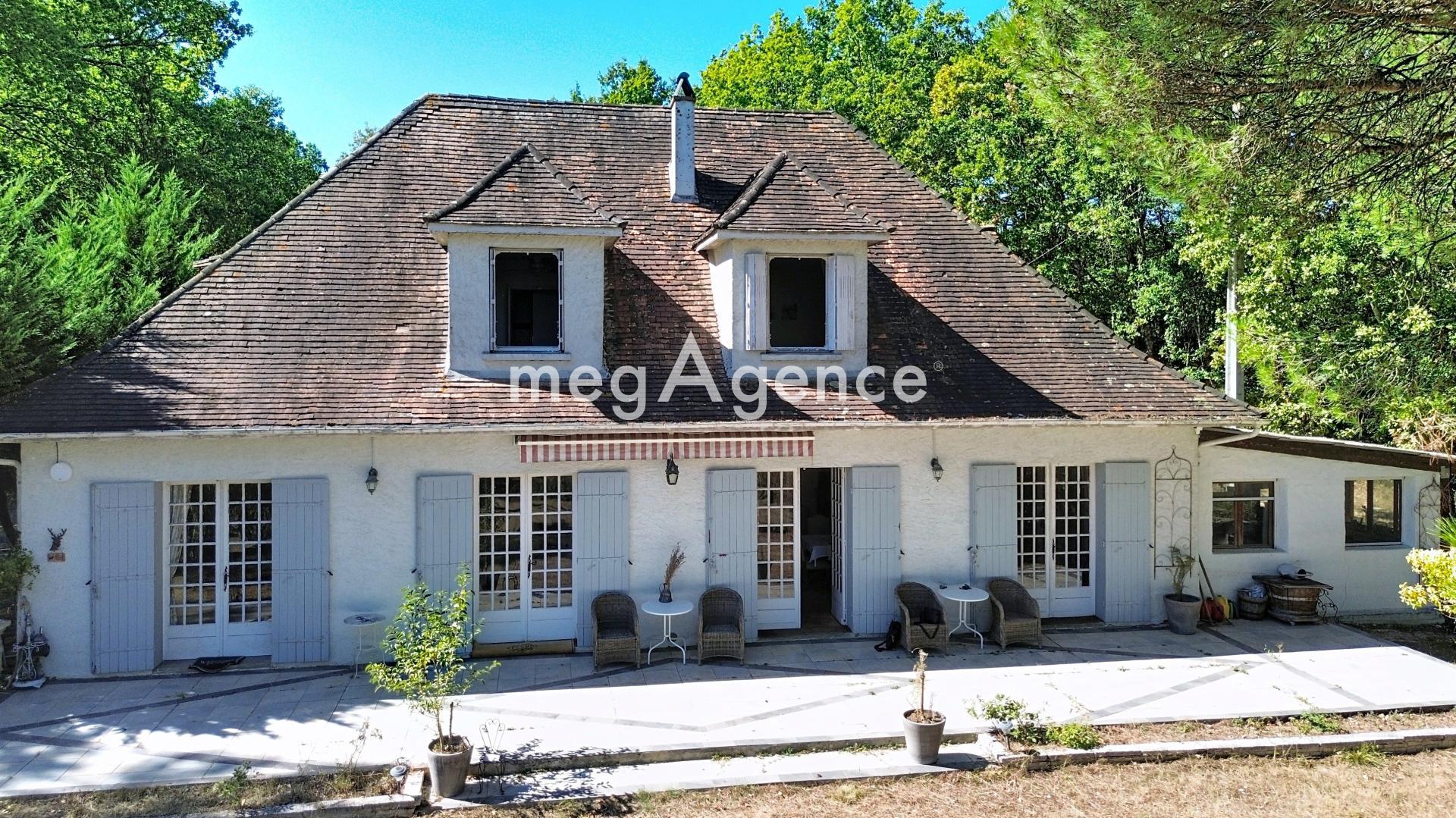 Maison 7 pièces 205 m² · à Port-Sainte-Foy-Et-Ponchapt · 205 m² · 320 000 €