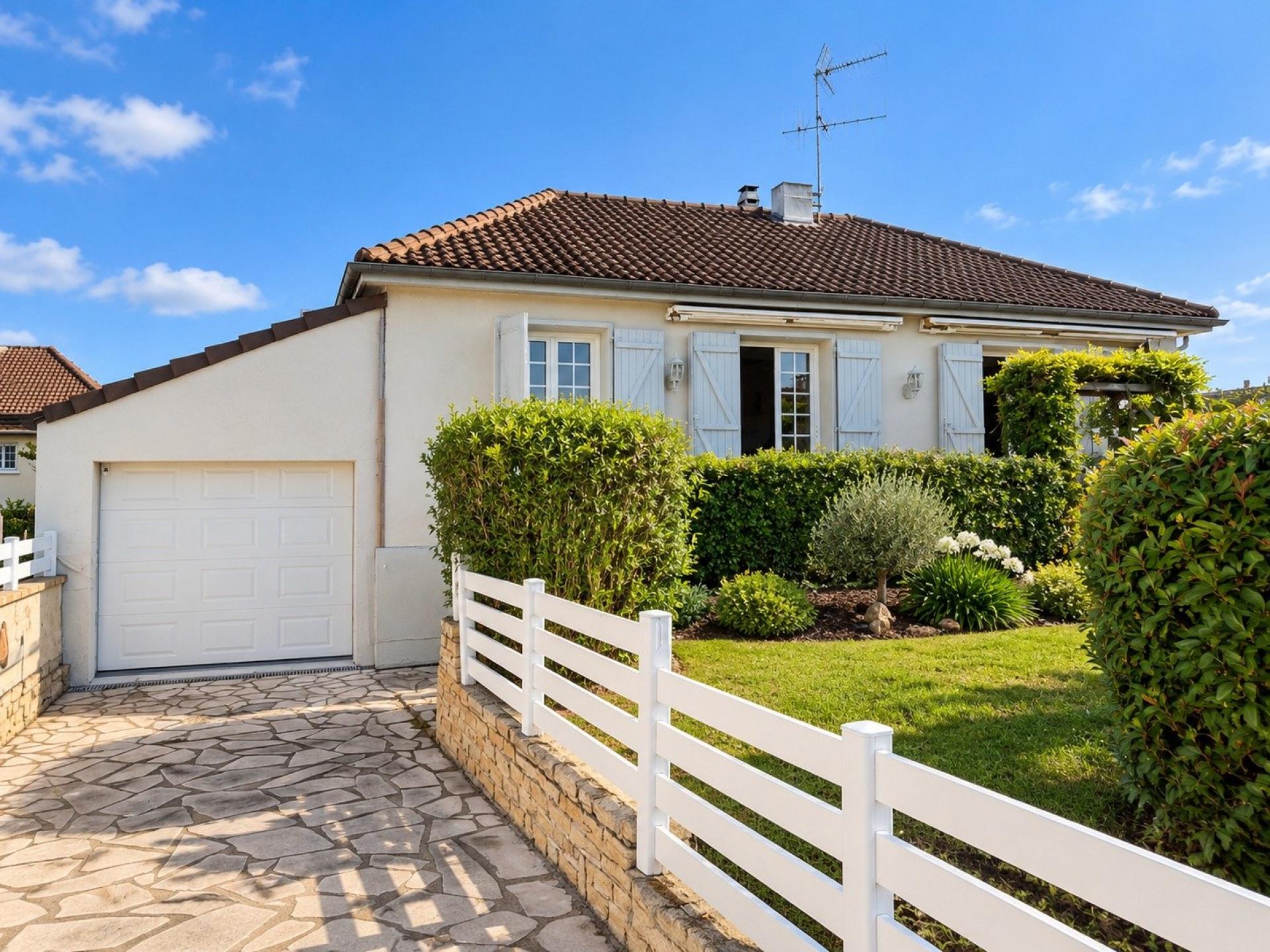 Maison 4 pièces 74 m² · à Change · 74 m² · 162 000 €